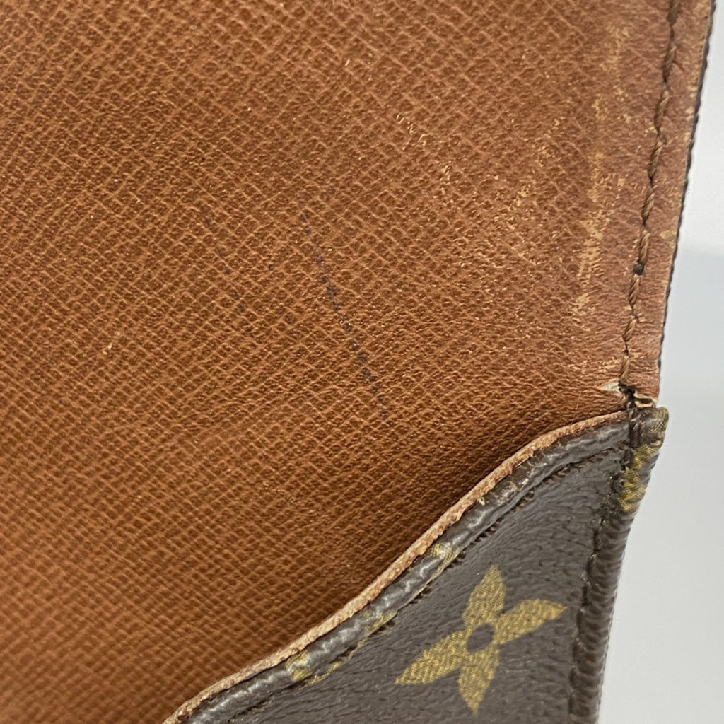Louis Vuitton Brown Shoulder Bag (Pre-Owned)