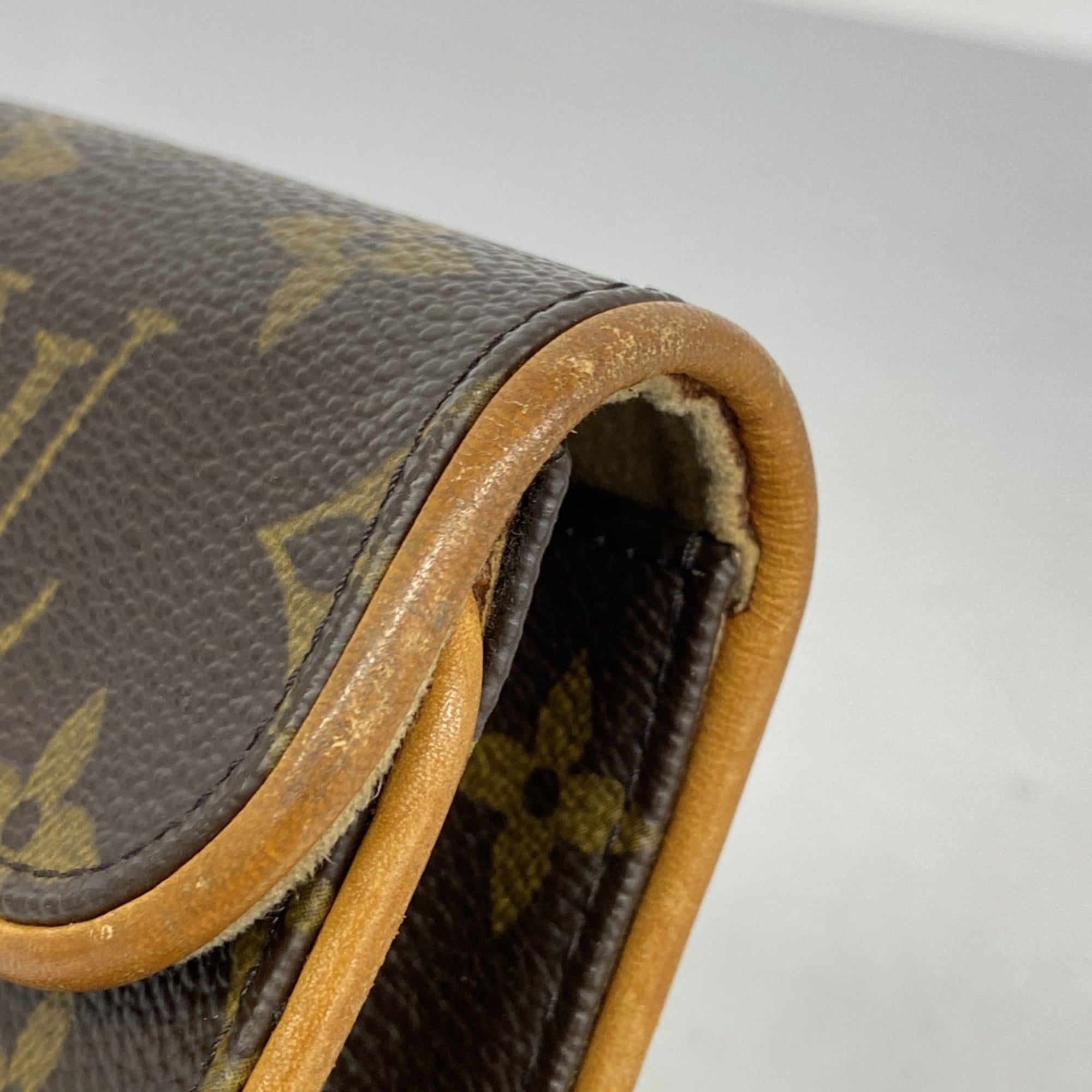 Louis Vuitton Brown Fanny Pack (Pre-Owned)