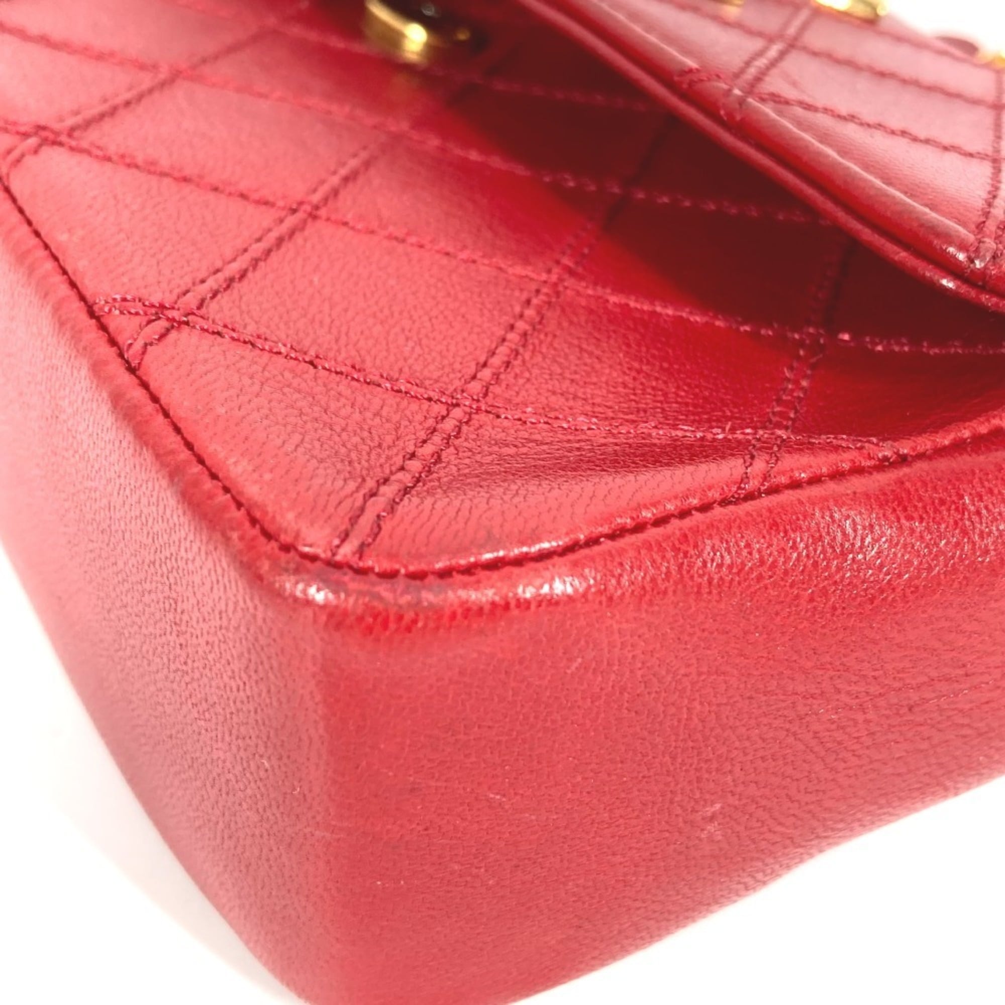 Chanel Matelasse Red Color Leather Pochette Shoulder Bag (Pre-Owned)