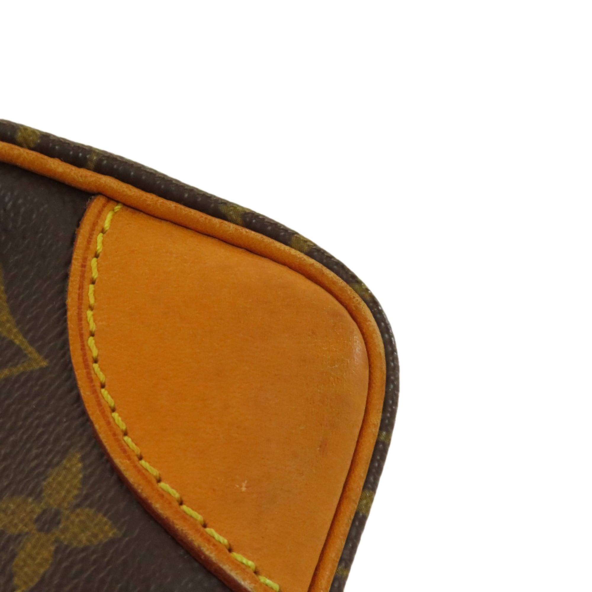 Louis Vuitton Monogram Monogram Shoulder Bag (Pre-Owned)