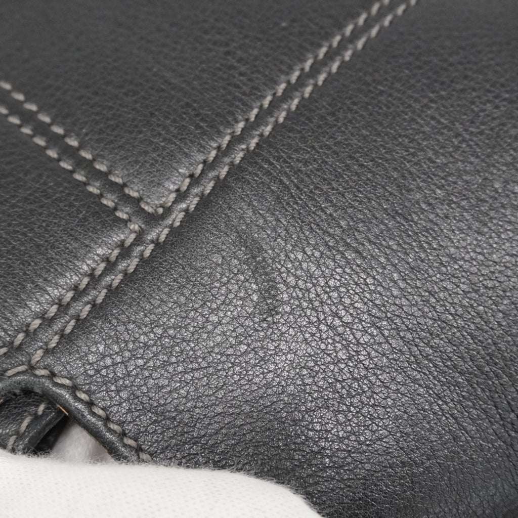 Salvatore Ferragamo Black Leather Handbag (Pre-Owned)