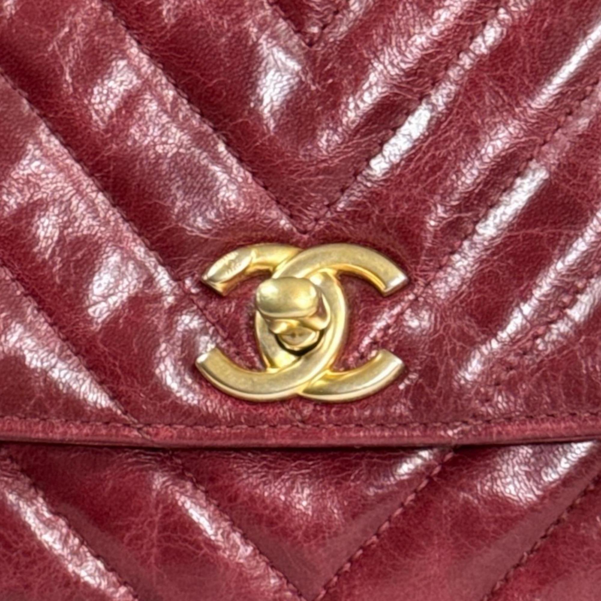 Chanel Red Color Leather Shoulder Bag (Pre-Owned)