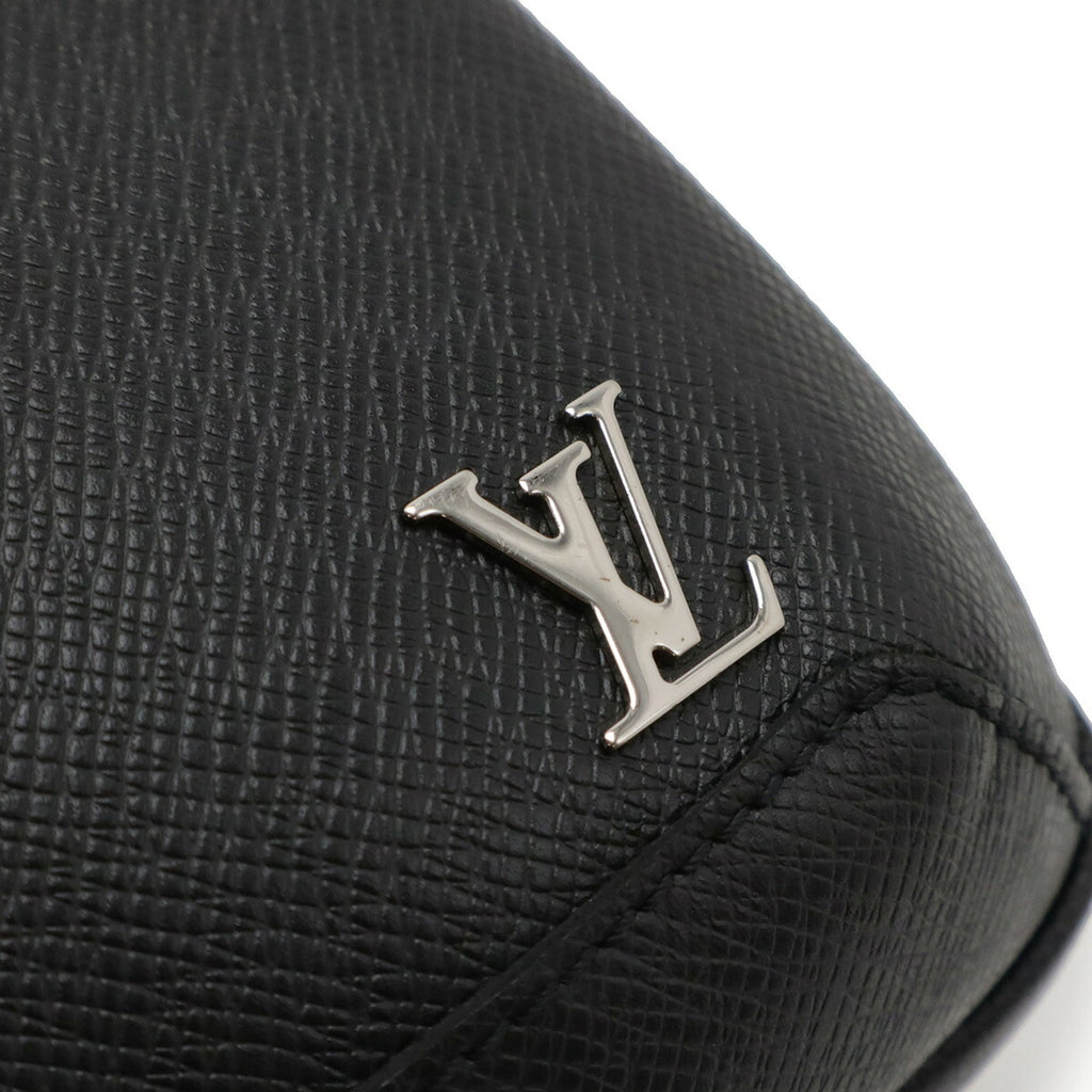 Louis Vuitton Taiga Black Noir Taiga Leather Shoulder Bag Sling Bag (Pre-Owned)