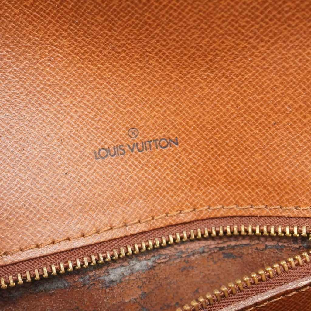 Louis Vuitton Brown Shoulder Bag (Pre-Owned)