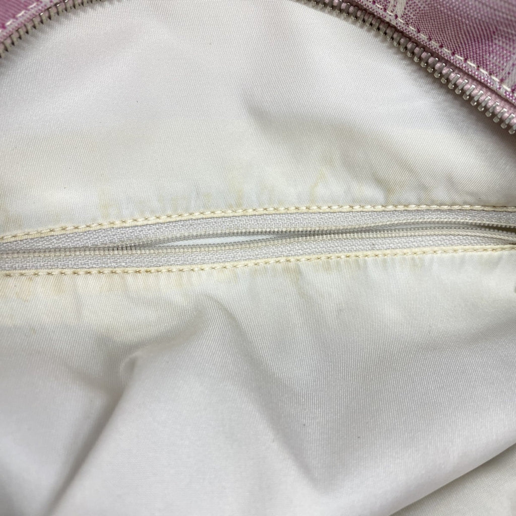 Chanel Pink Nylon Tote Bag (Pre-Owned)