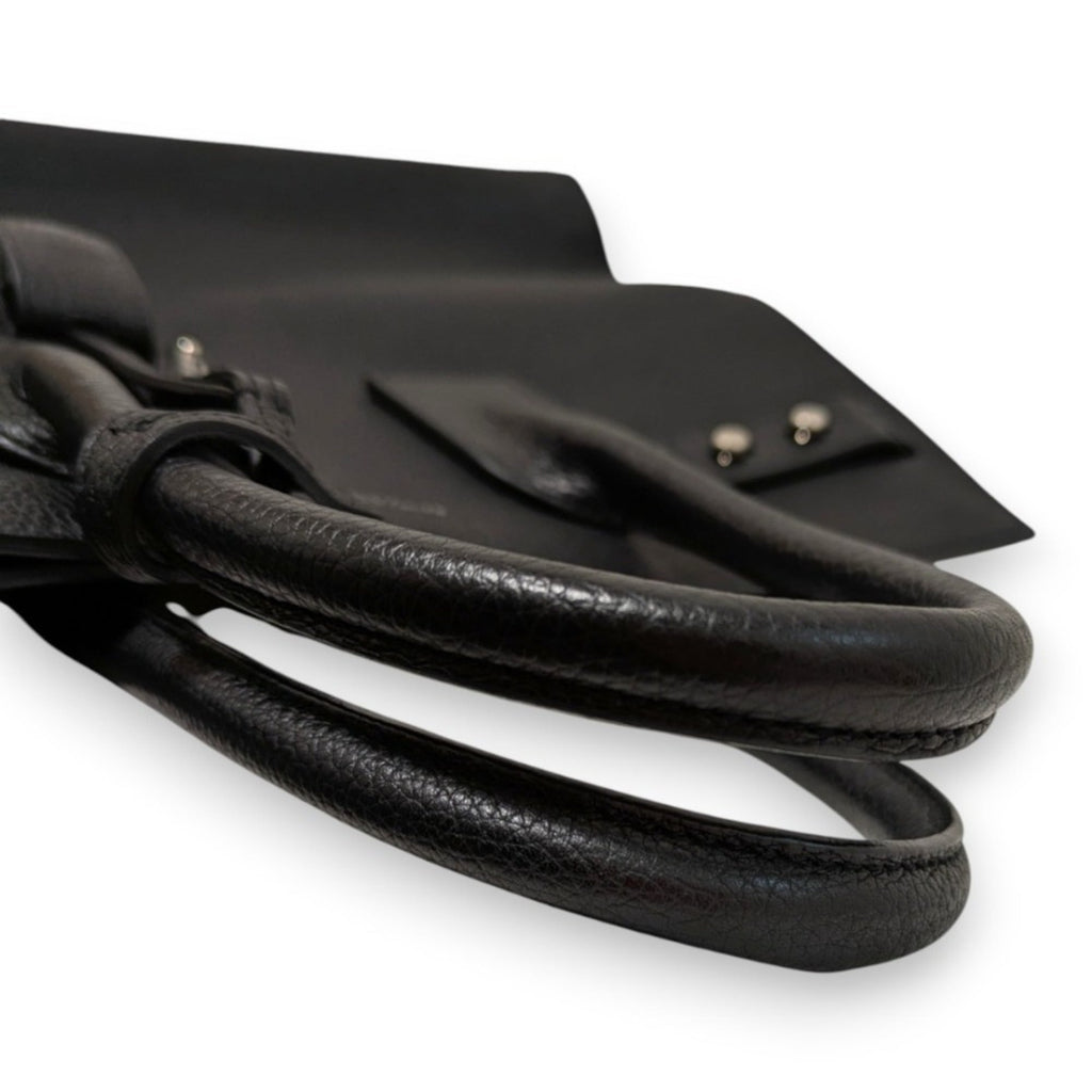 Yves Saint Laurent Black Handbag Shoulder Bag (Pre-Owned)
