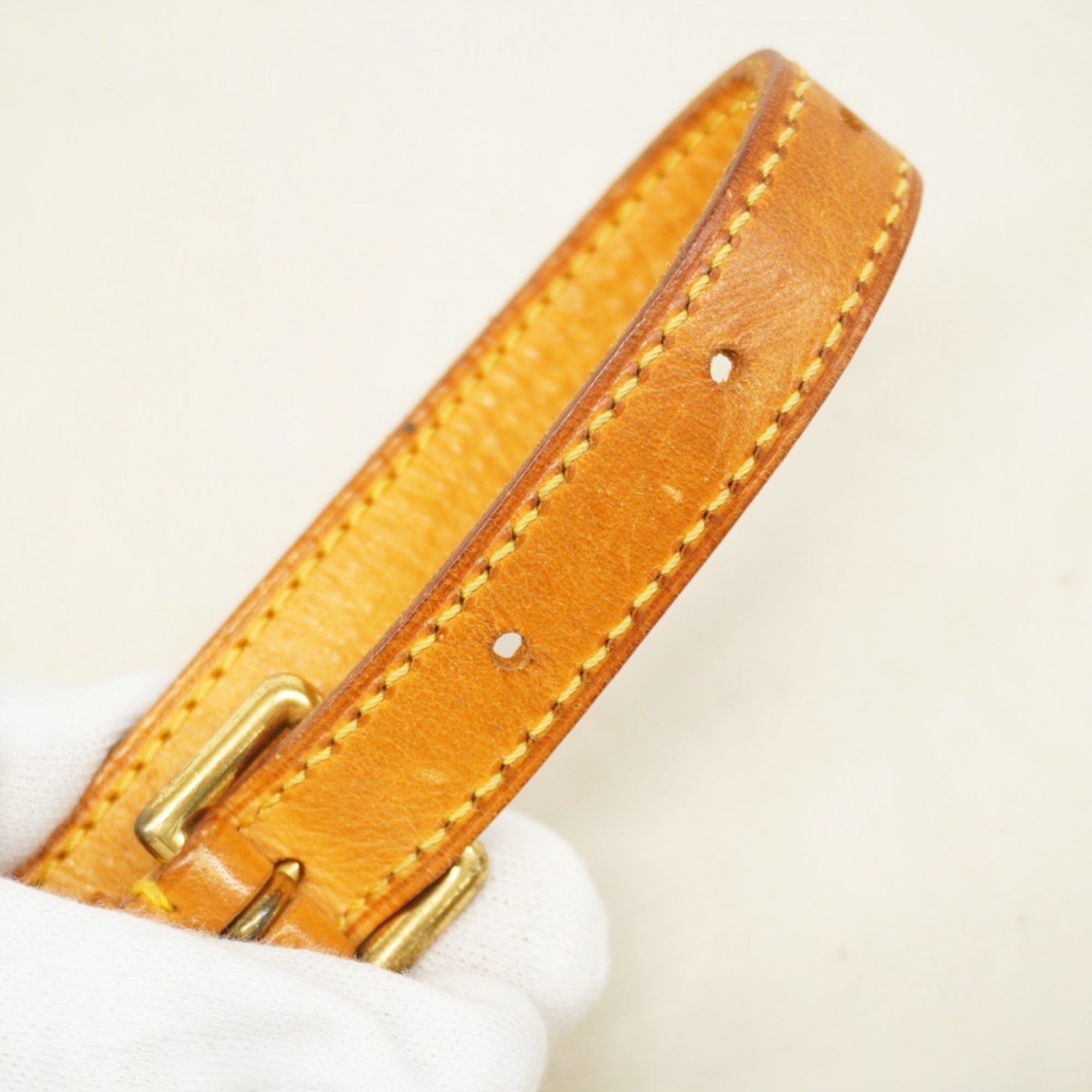 Louis Vuitton Brown Shoulder Bag (Pre-Owned)