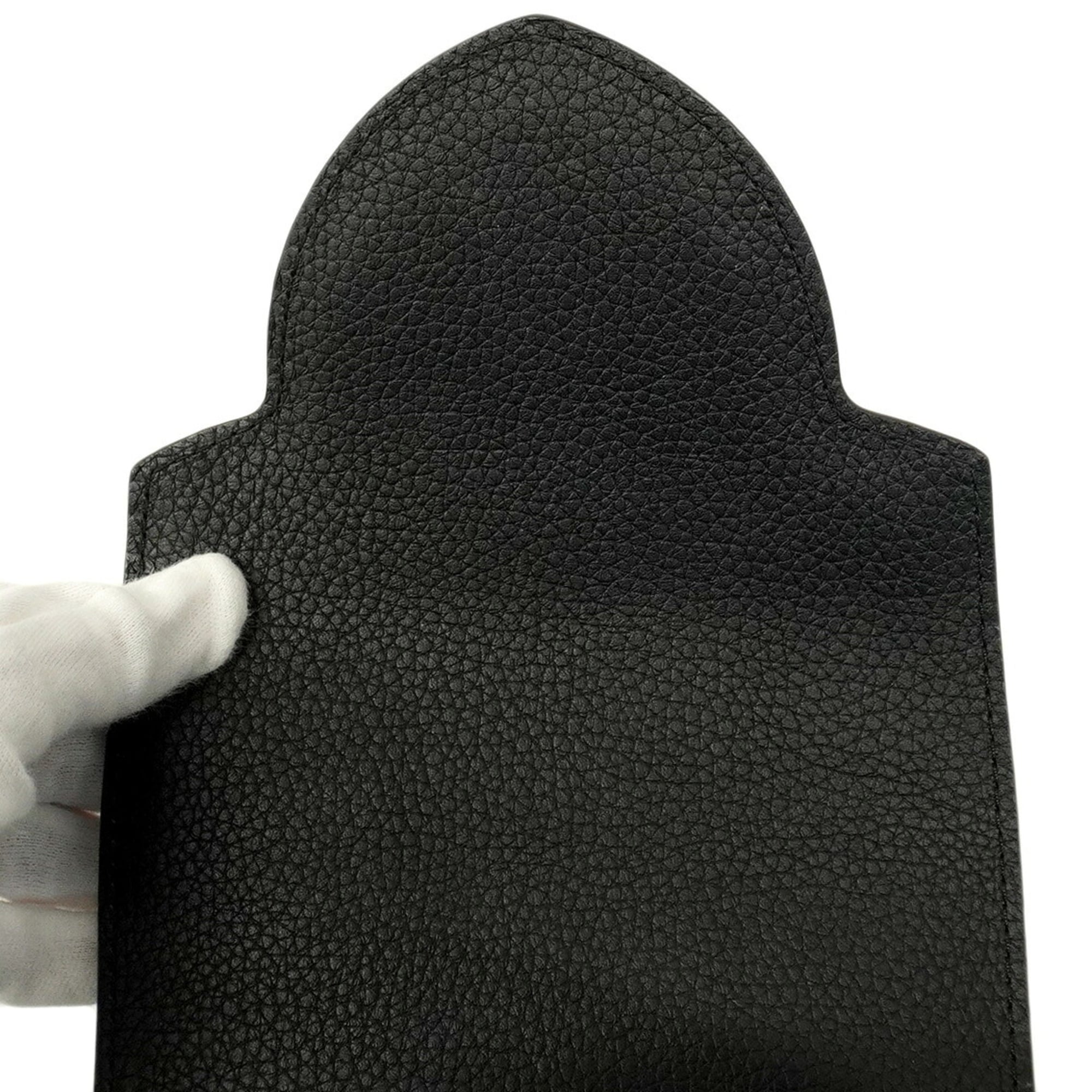 Louis Vuitton Noir Handbag (Pre-Owned)