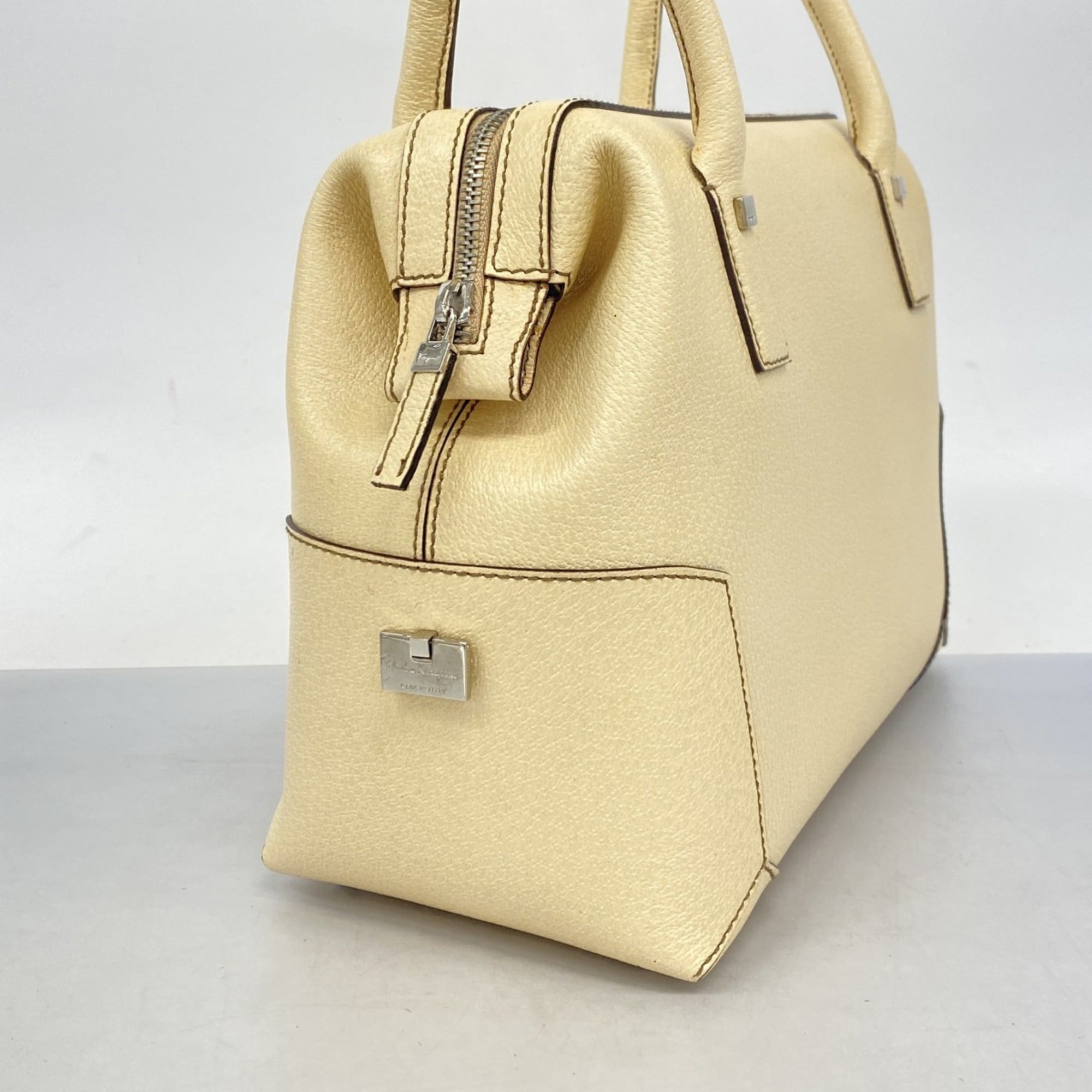 Salvatore Ferragamo Beige Leather Handbag (Pre-Owned)