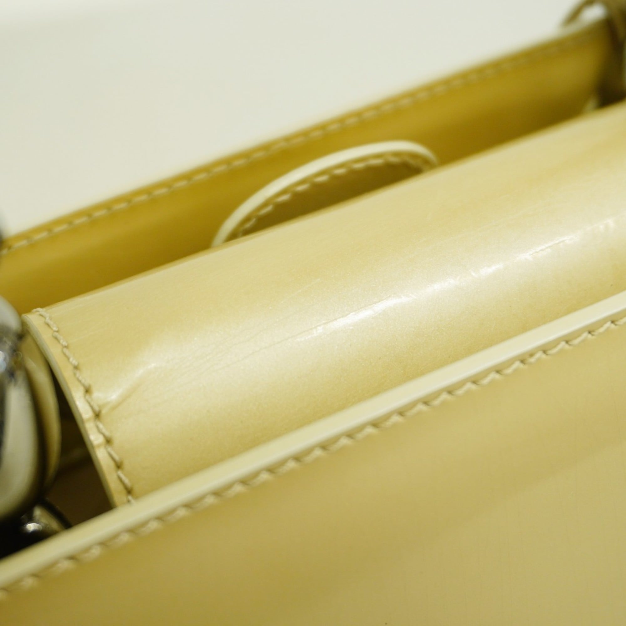 Christian Dior Beige Handbag (Pre-Owned)