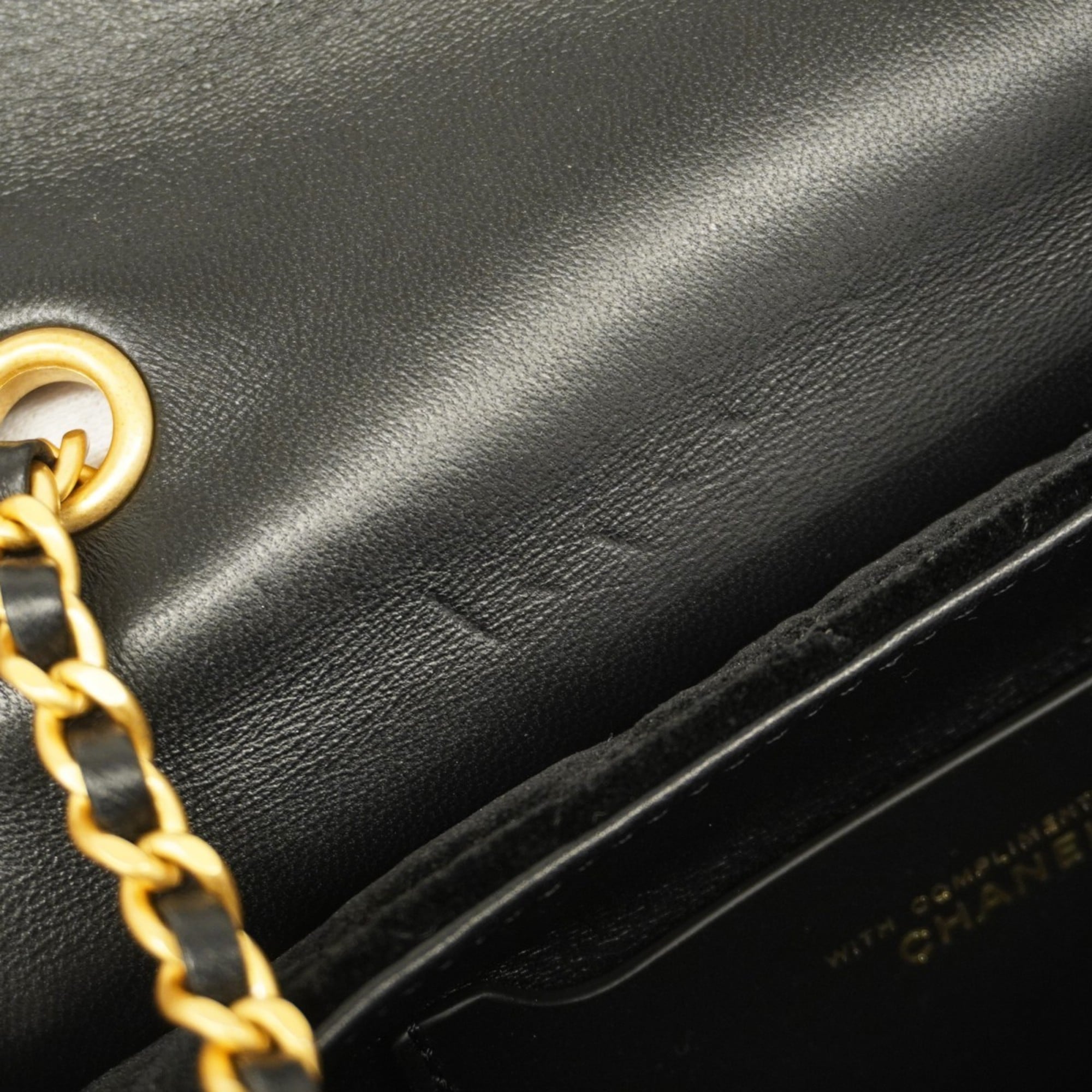 Chanel Black Handbag (Pre-Owned)