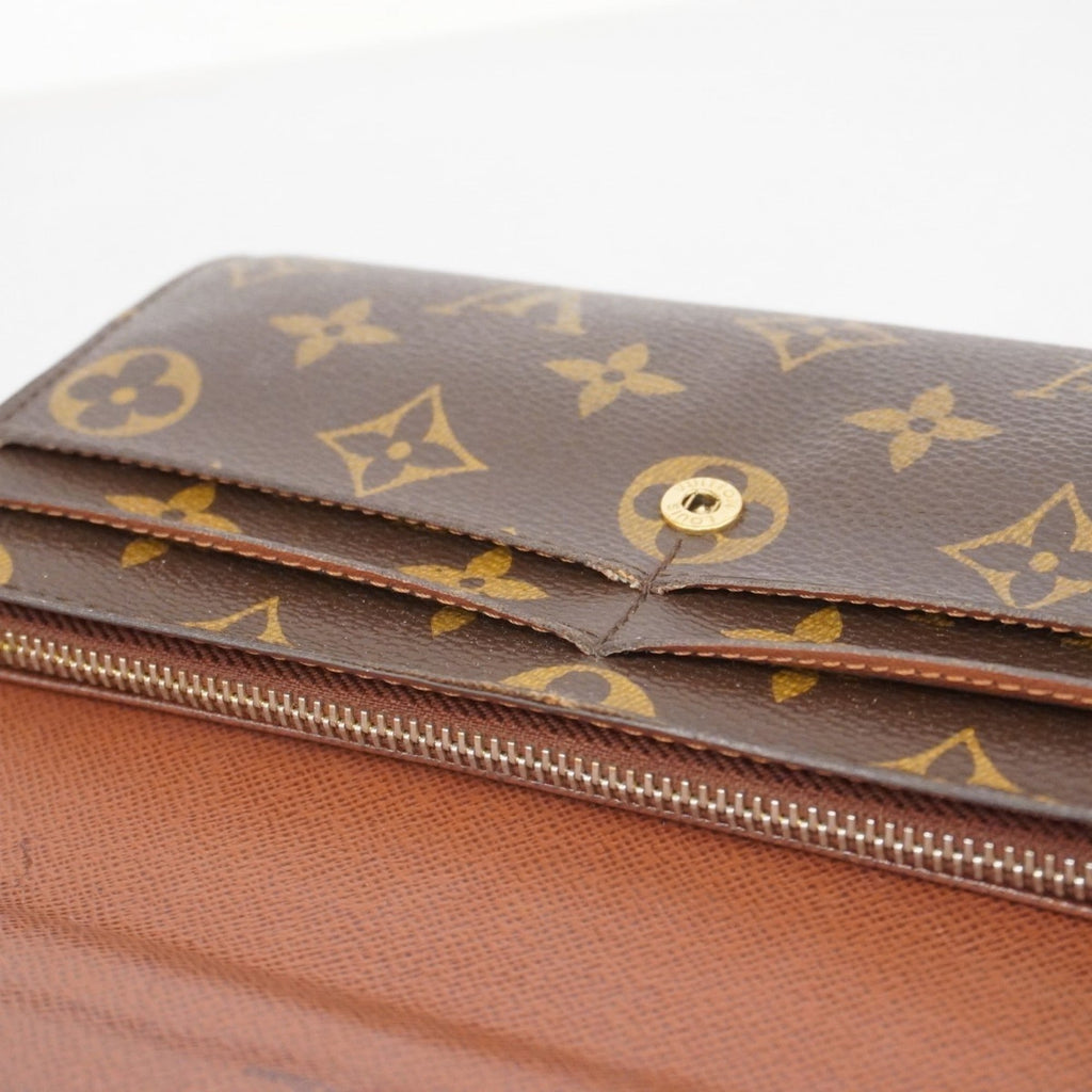 Louis Vuitton Brown Long Wallet (Bi-Fold) (Pre-Owned)