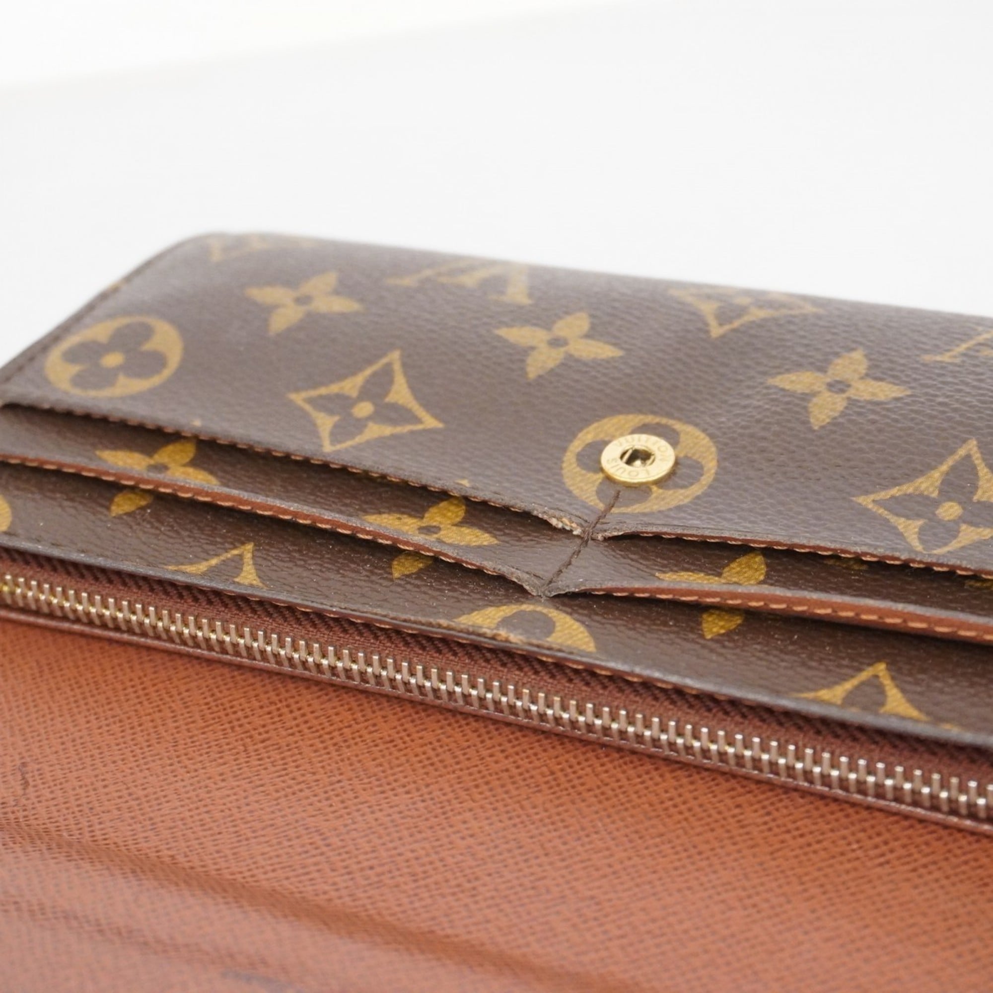 Louis Vuitton Brown Long Wallet (Bi-Fold) (Pre-Owned)