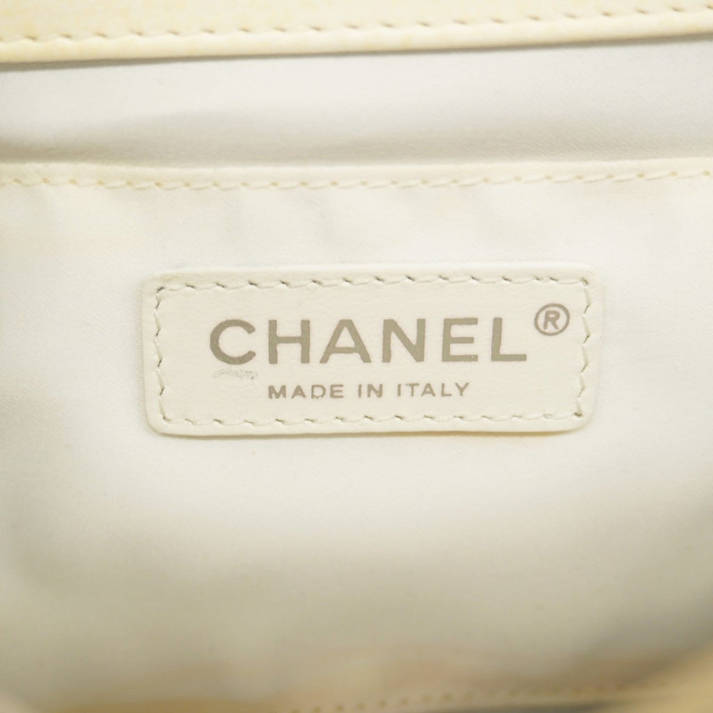 Chanel Ivory Leather Shoulder Bag (Pre-Owned)