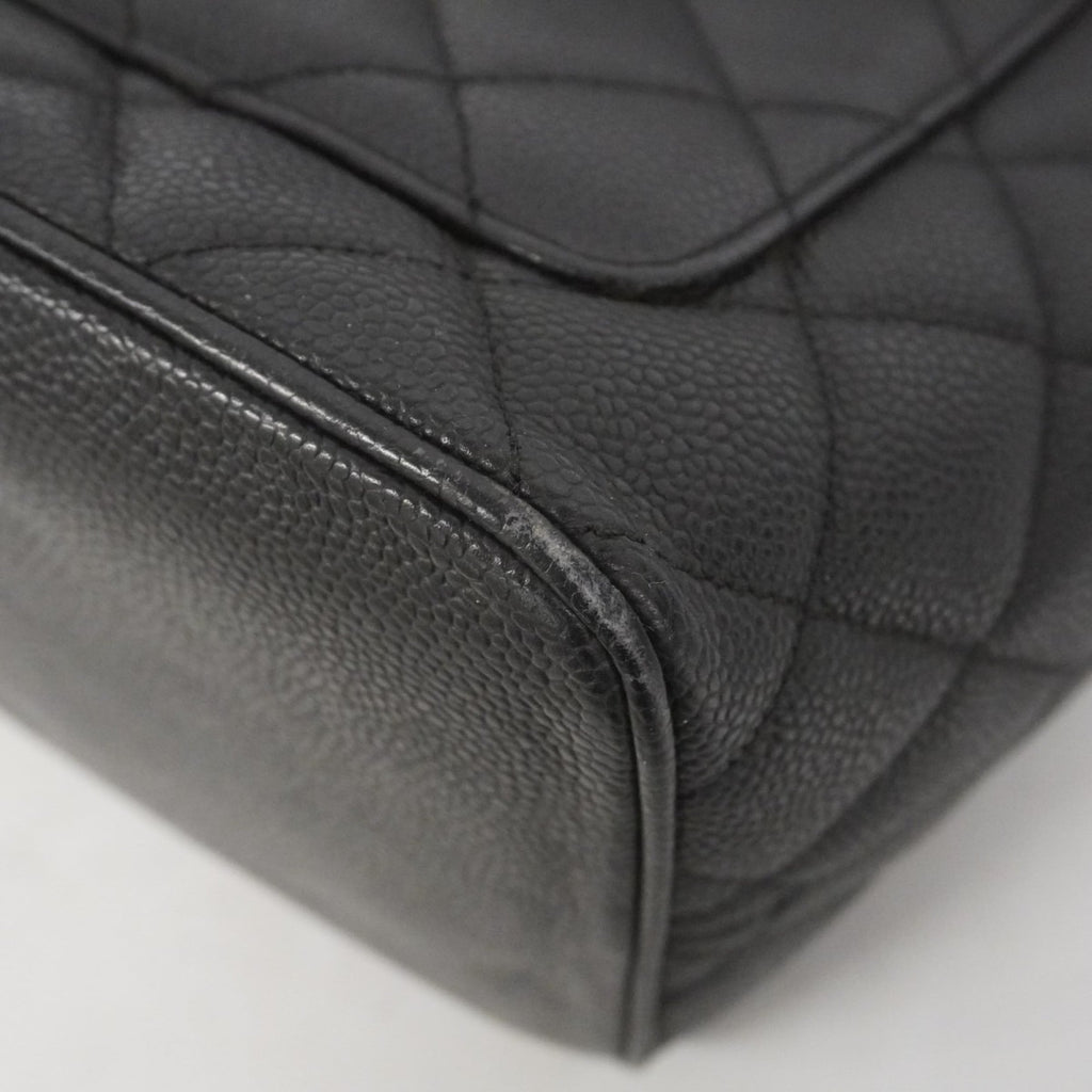 Chanel Black Grained Calfskin Shoulder Bag (Pre-Owned)