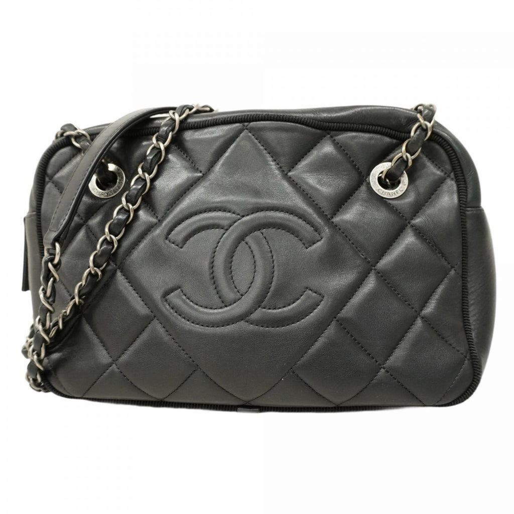 Chanel Black Leather Shoulder Bag (Pre-Owned)