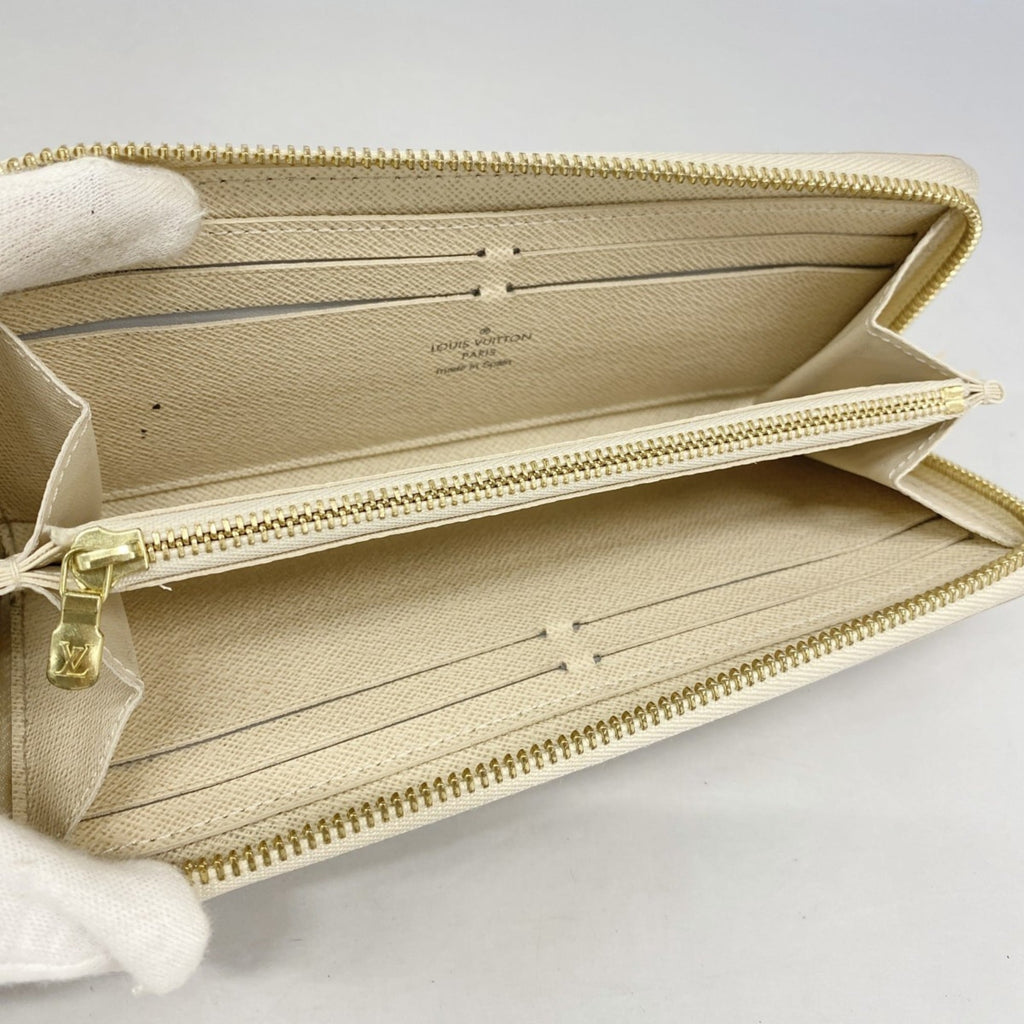 Louis Vuitton White Long Wallet (Bi-Fold) (Pre-Owned)