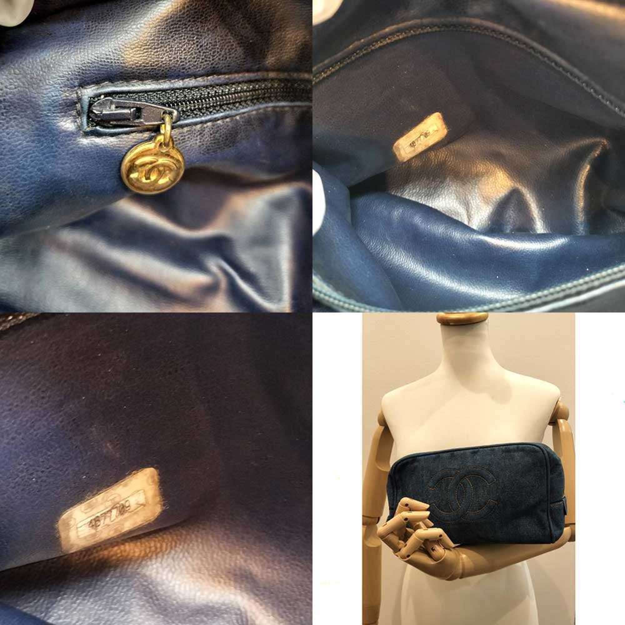 Chanel Denim Blue Denim Clutch Bag (Pre-Owned)