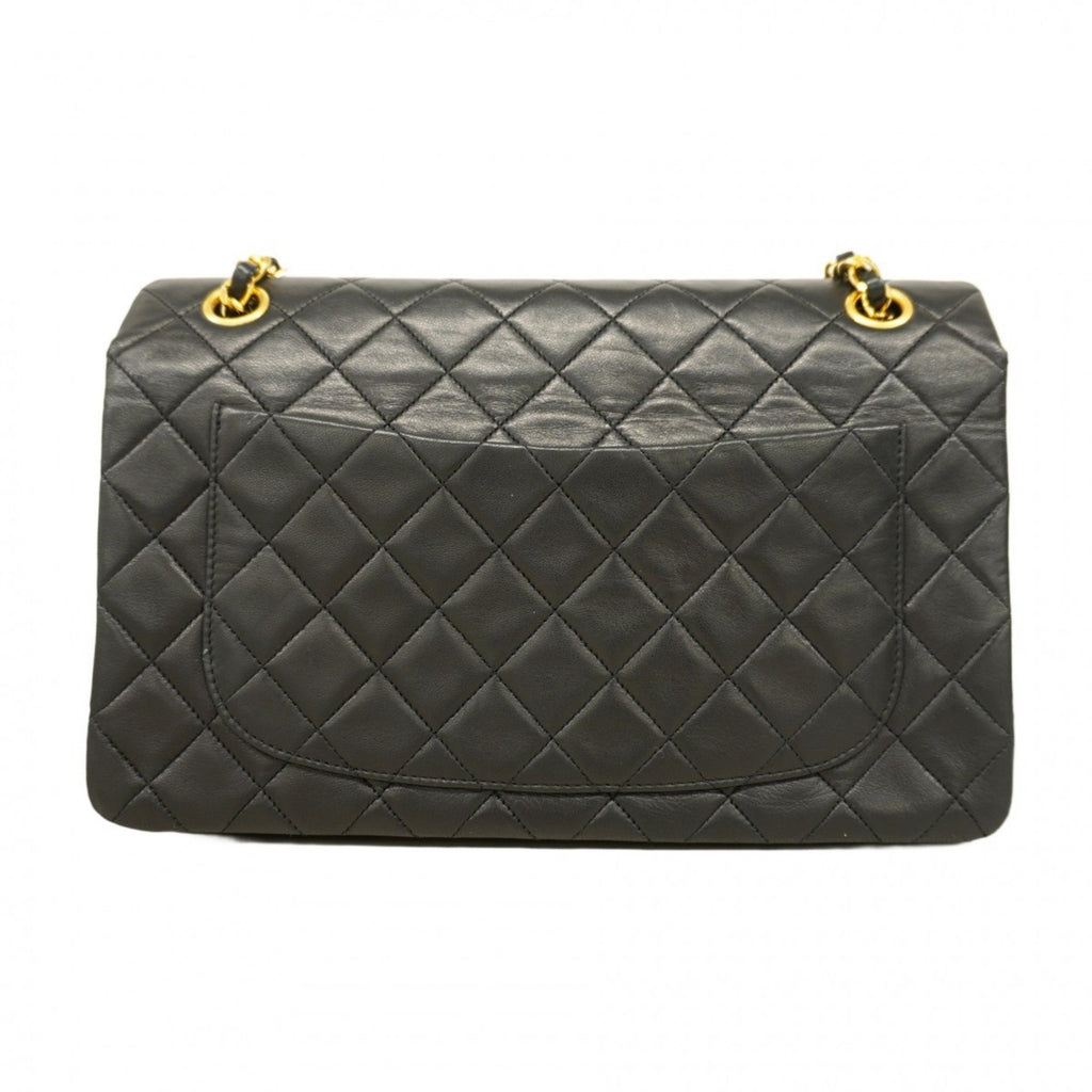 Chanel Black Leather Shoulder Bag (Pre-Owned)