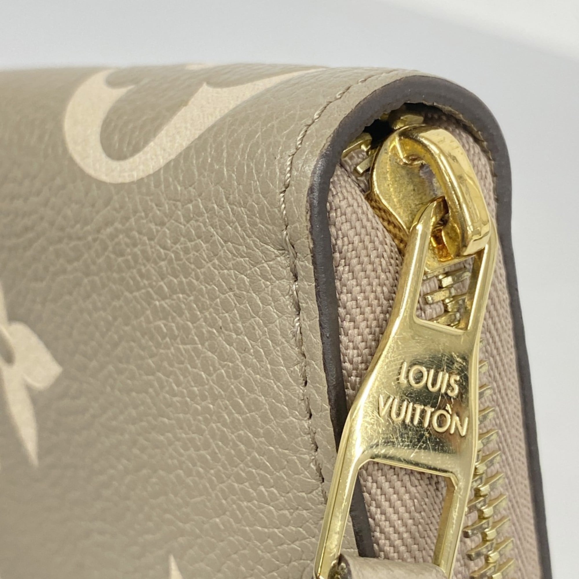 Louis Vuitton Cream Tourterelle Long Wallet (Bi-Fold) (Pre-Owned)