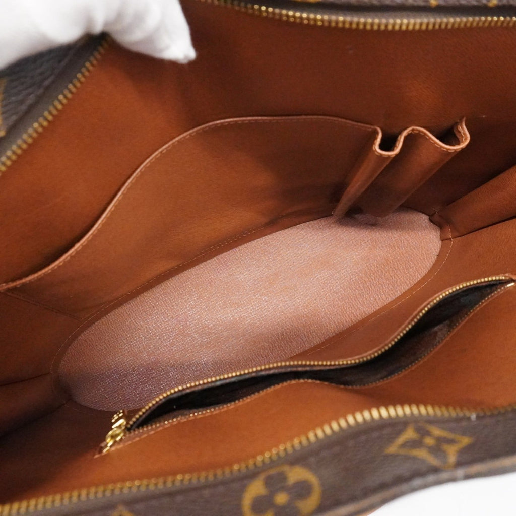 Louis Vuitton Brown Tote Bag (Pre-Owned)