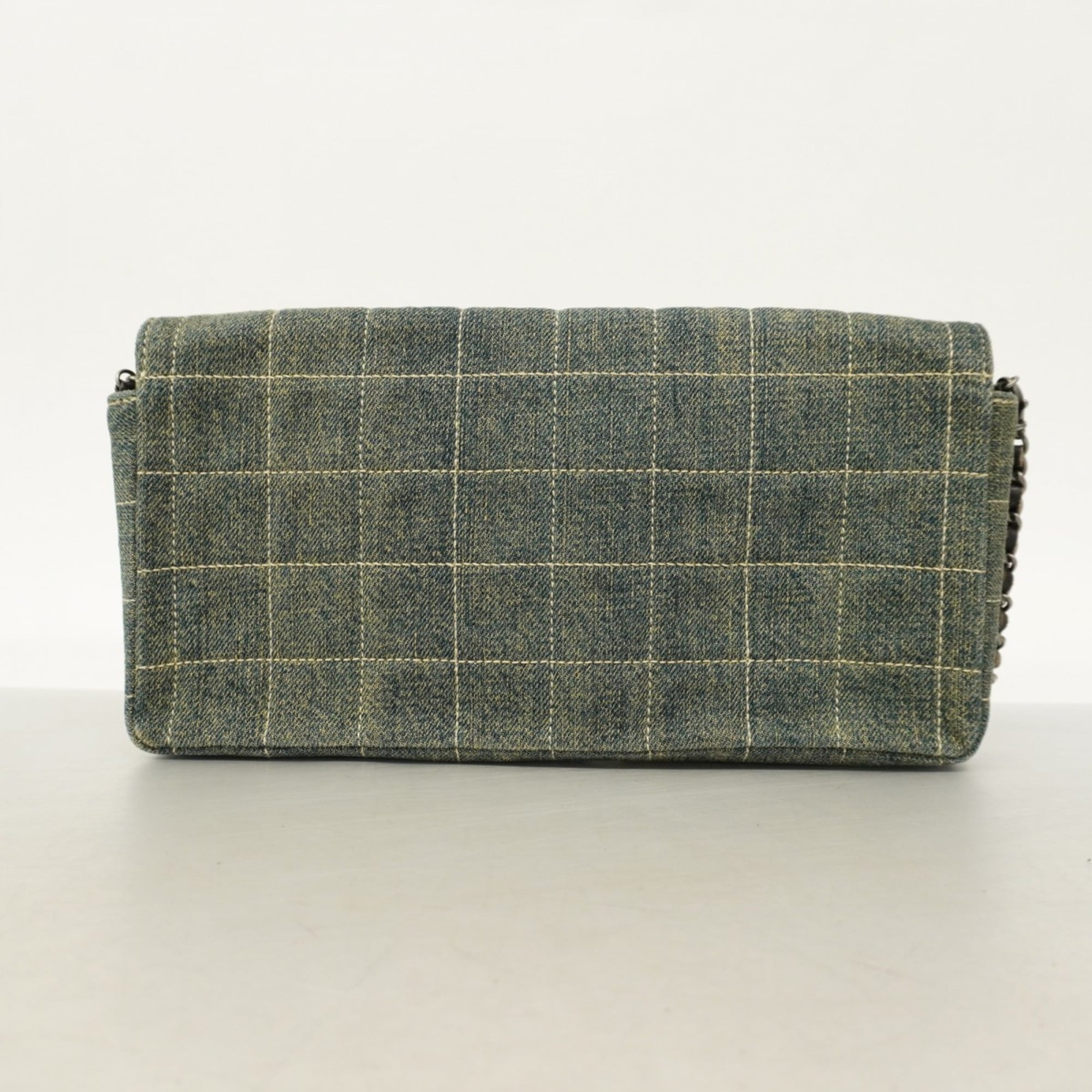 Chanel Blue Denim Shoulder Bag (Pre-Owned)