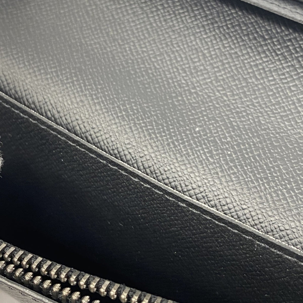 Louis Vuitton Black Long Wallet (Bi-Fold) (Pre-Owned)