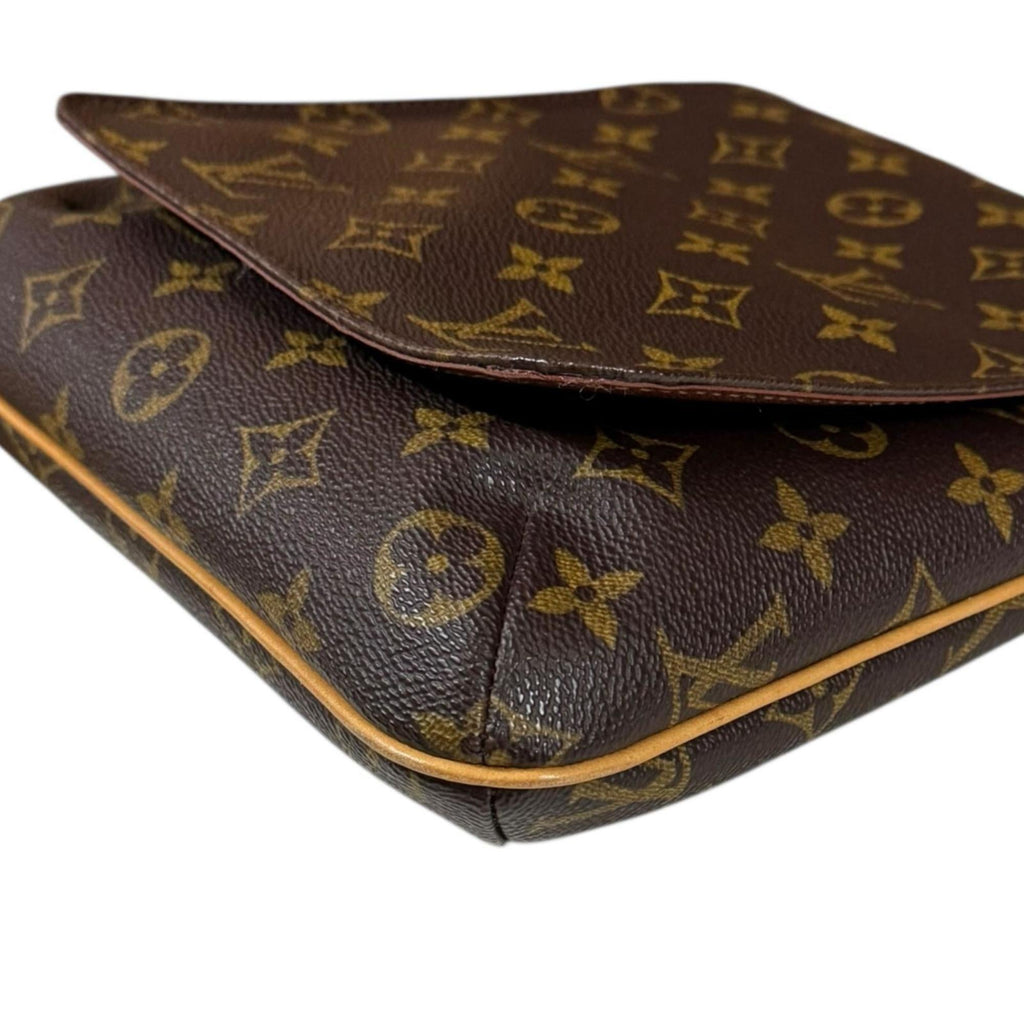 Louis Vuitton Brown Monogram Canvas Shoulder Bag (Pre-Owned)
