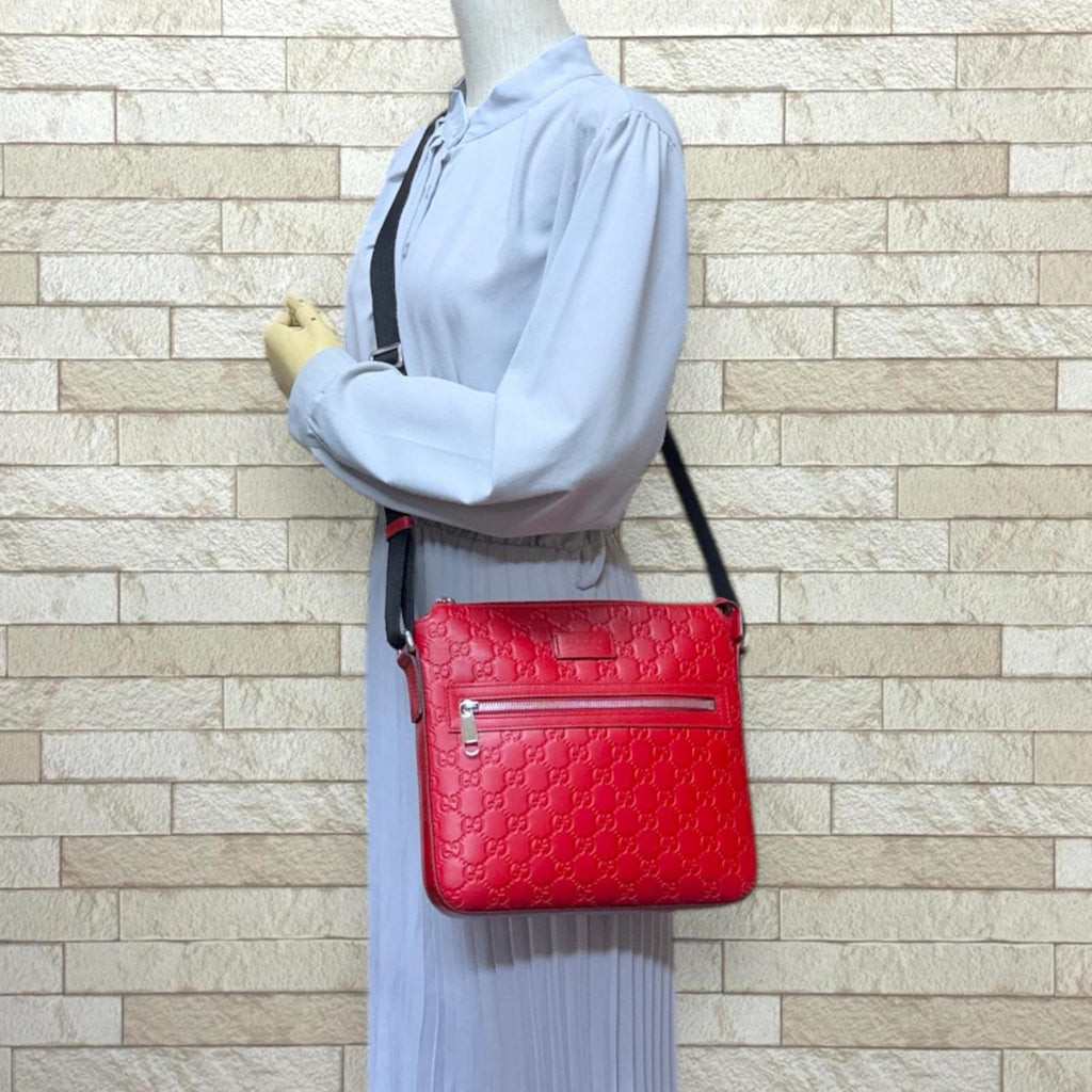 Gucci Red Color Leather Messenger Bag Shoulder Bag (Pre-Owned)