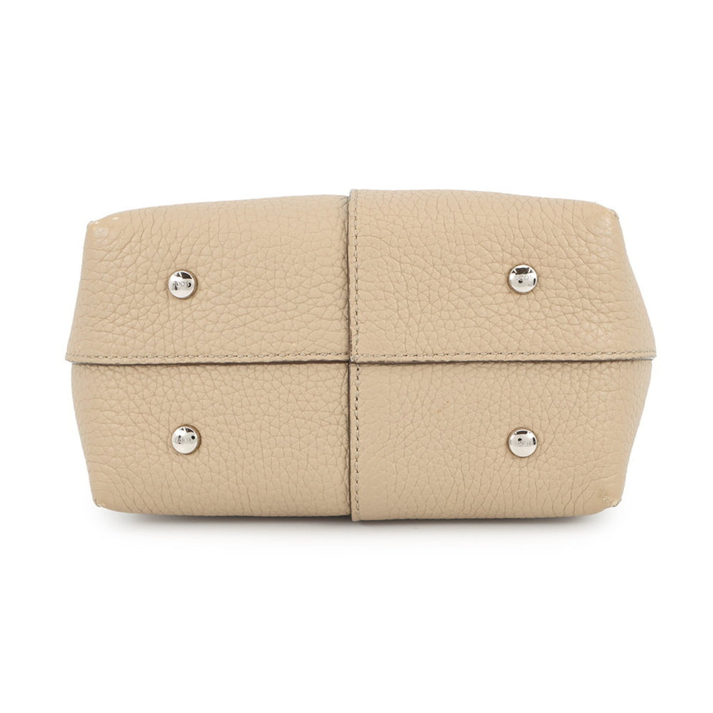 Tod's Beige Leather Handbag (Pre-Owned)