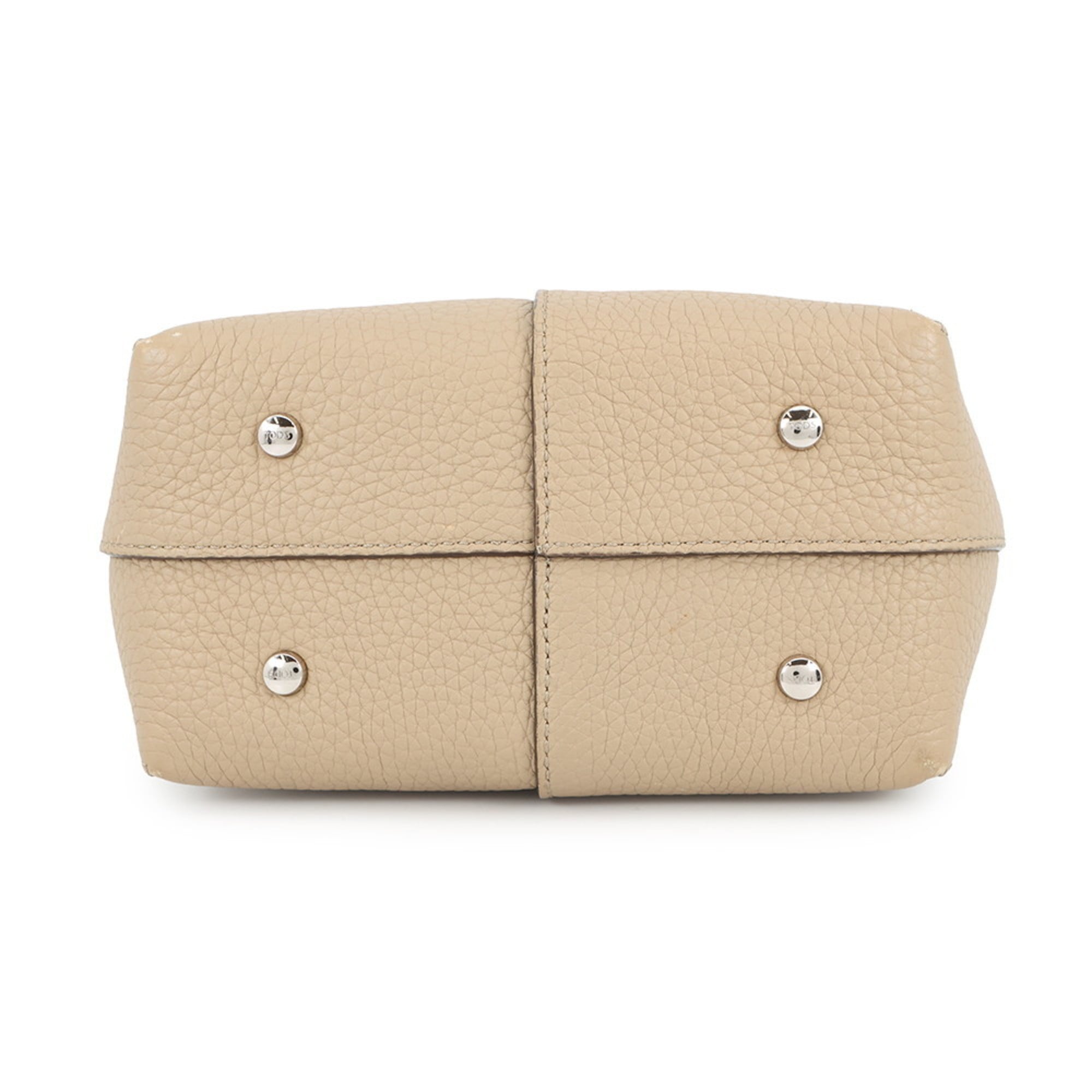 Tod's Beige Leather Handbag (Pre-Owned)