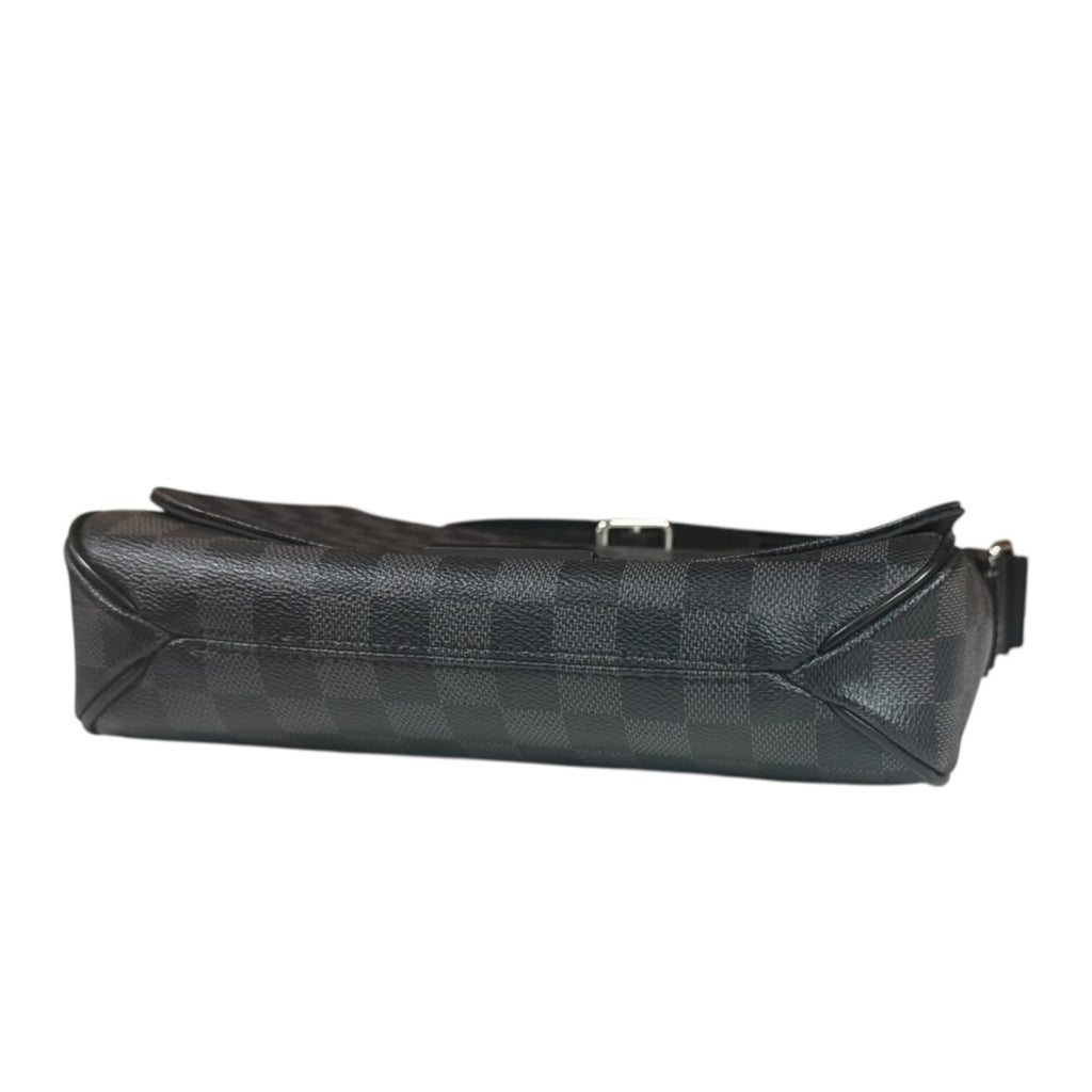 Louis Vuitton Black Gray Damier Graphite Shoulder Bag (Pre-Owned)