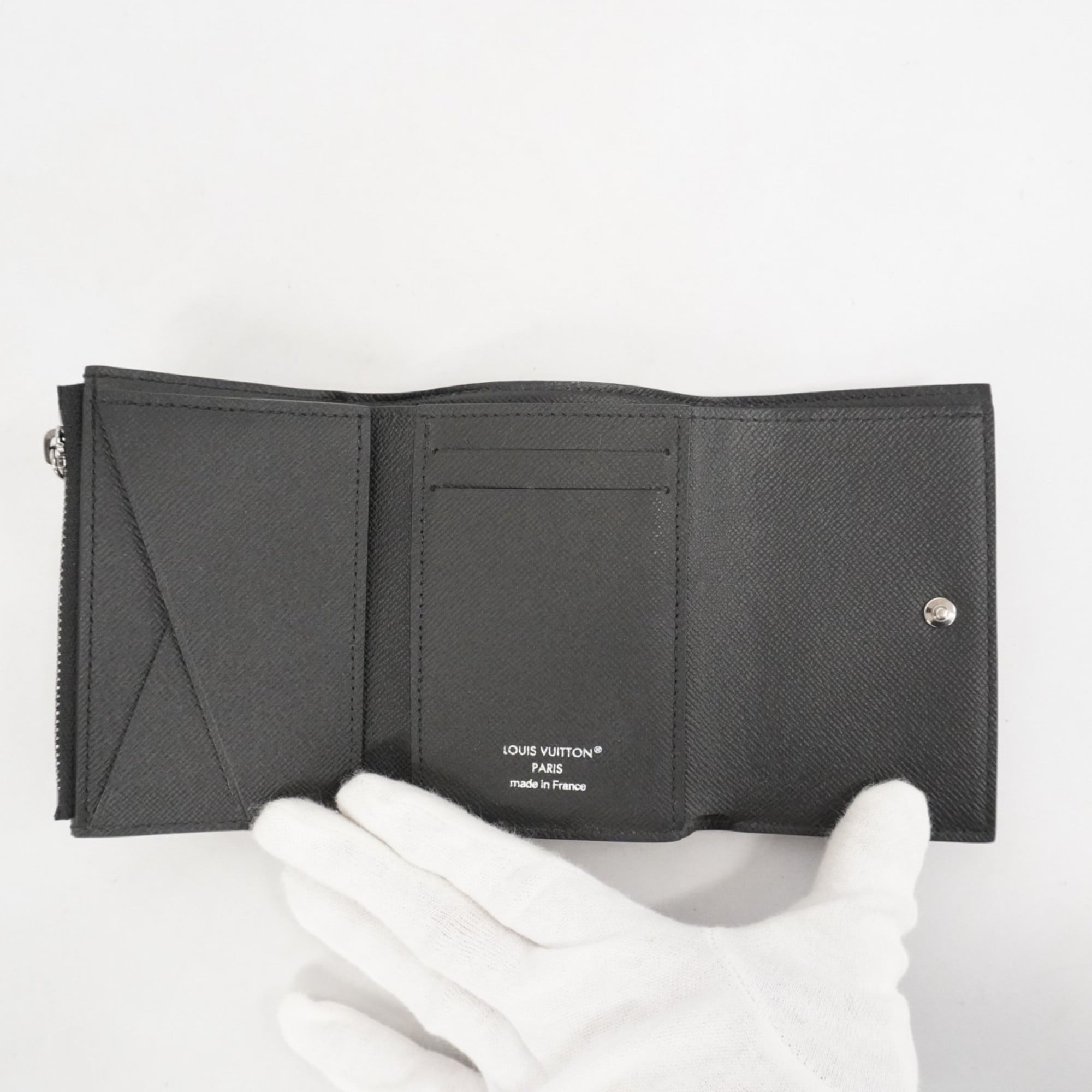 Louis Vuitton Black Wallet (Tri-Fold) (Pre-Owned)