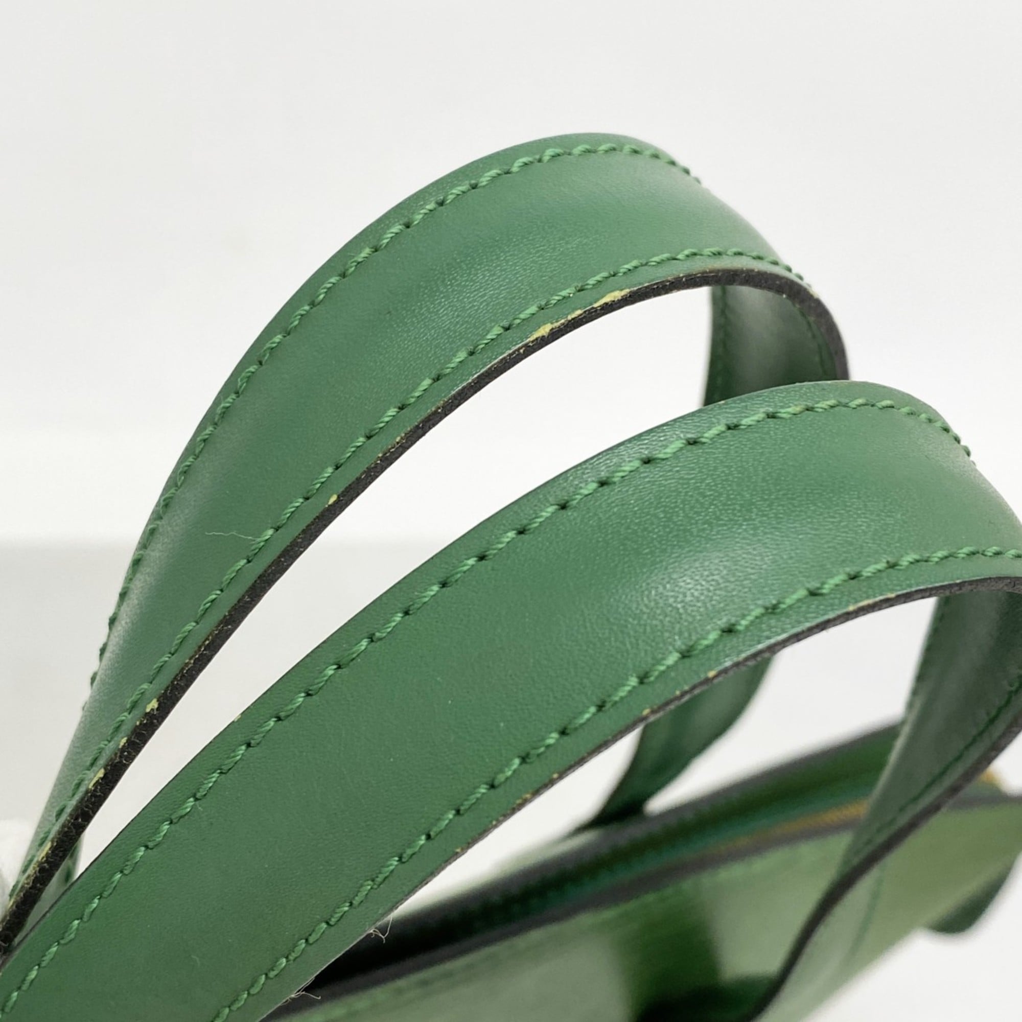Louis Vuitton Borneo Green Handbag (Pre-Owned)