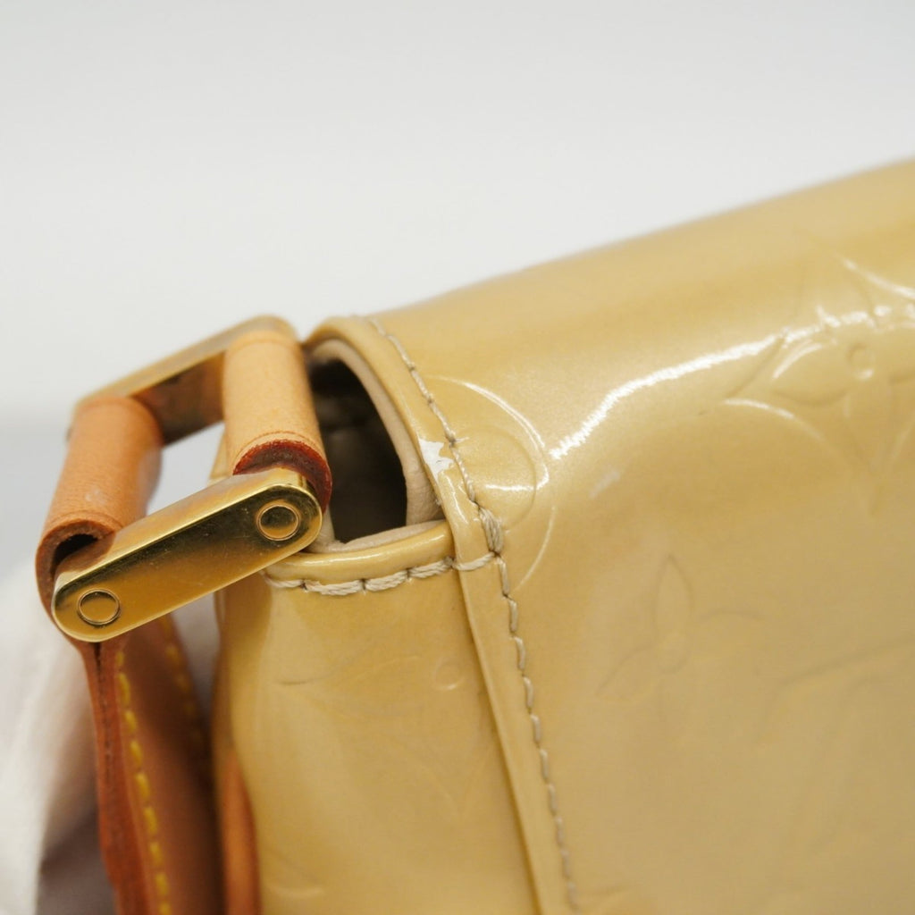 Louis Vuitton Beige Shoulder Bag (Pre-Owned)