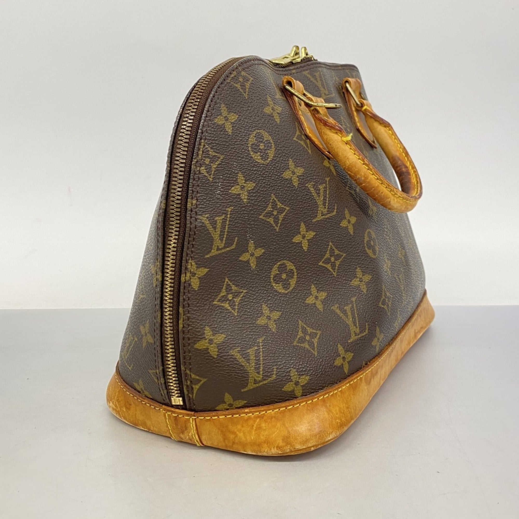 Louis Vuitton Brown Handbag (Pre-Owned)