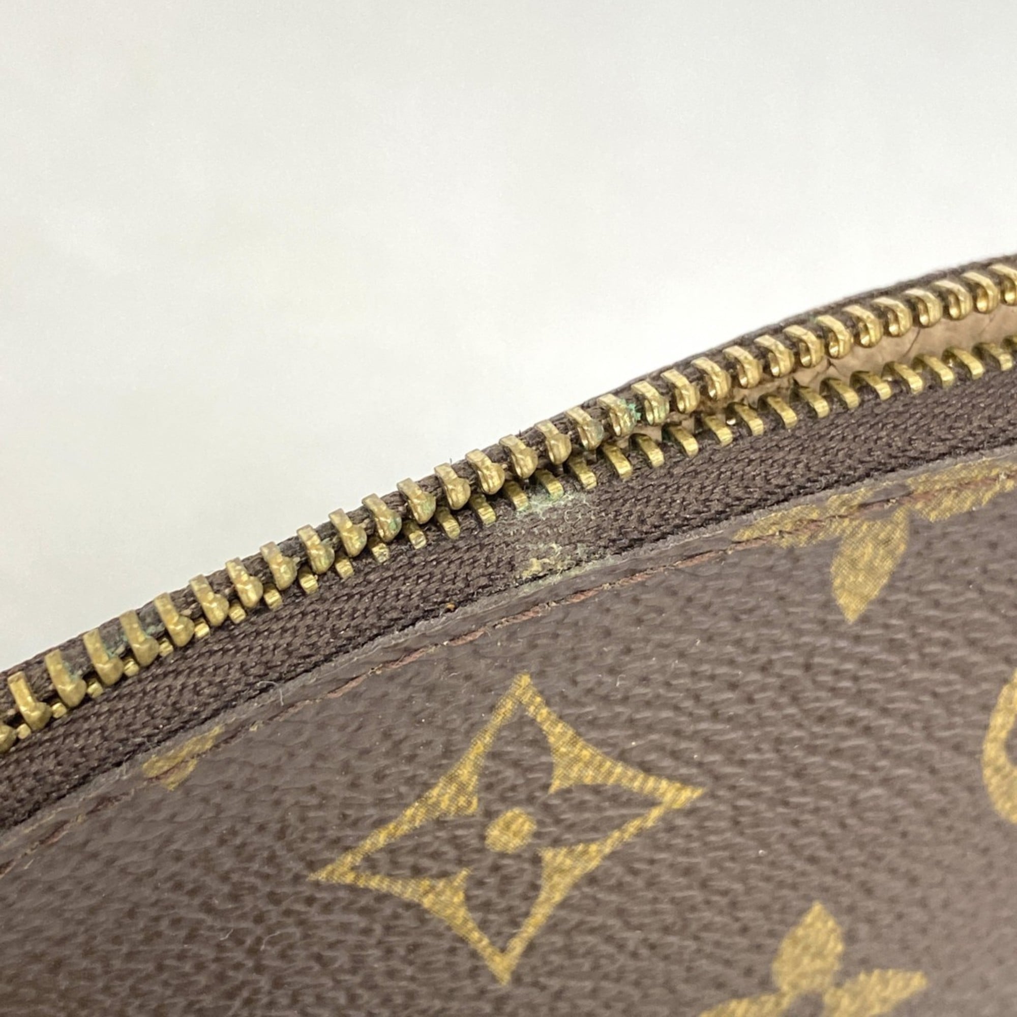 Louis Vuitton Brown Pouch (Pre-Owned)