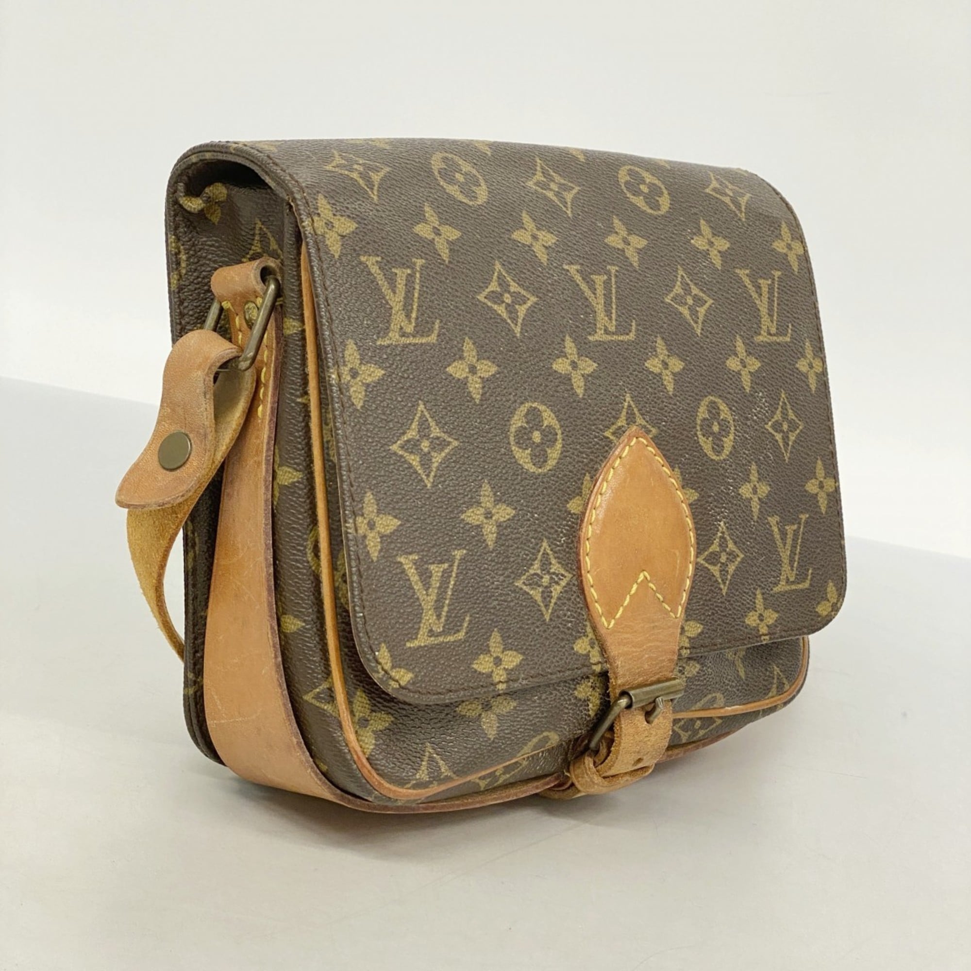 Louis Vuitton Brown Shoulder Bag (Pre-Owned)