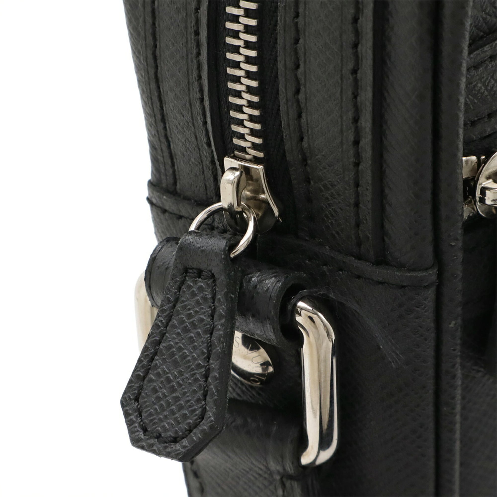 Louis Vuitton Taiga Ardoise Taiga Leather Shoulder Bag (Pre-Owned)