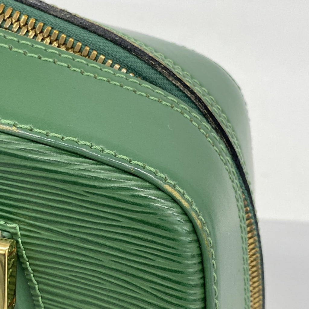 Louis Vuitton Borneo Green Handbag (Pre-Owned)