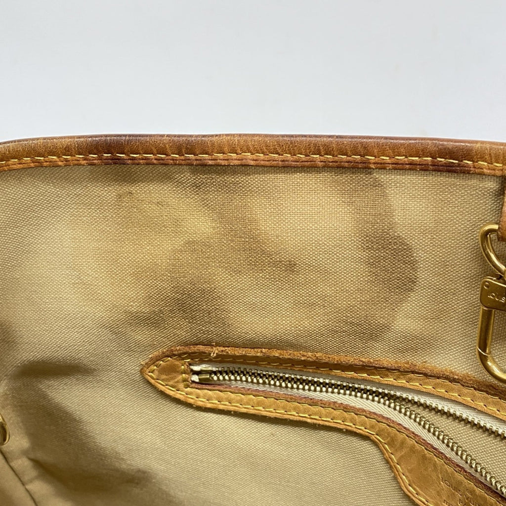 Louis Vuitton White Tote Bag (Pre-Owned)