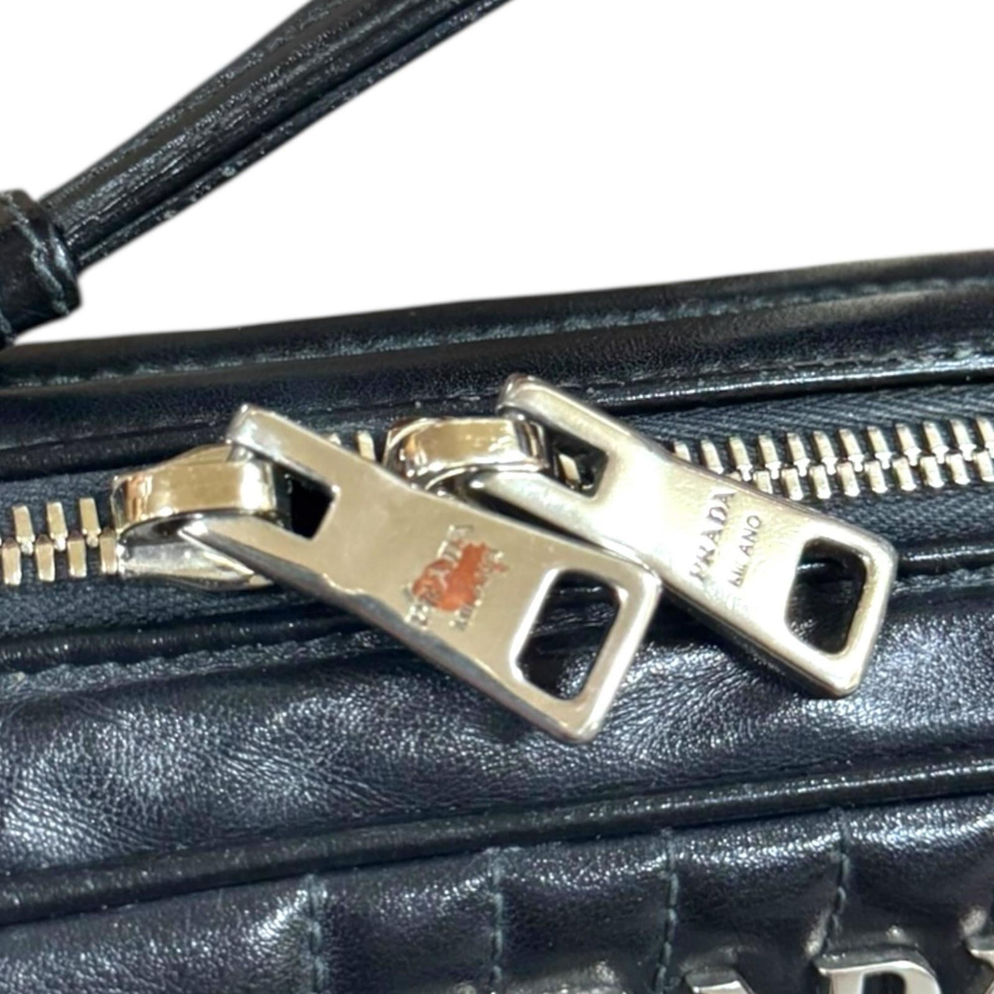 Prada Black Leather Shoulder Bag (Pre-Owned)