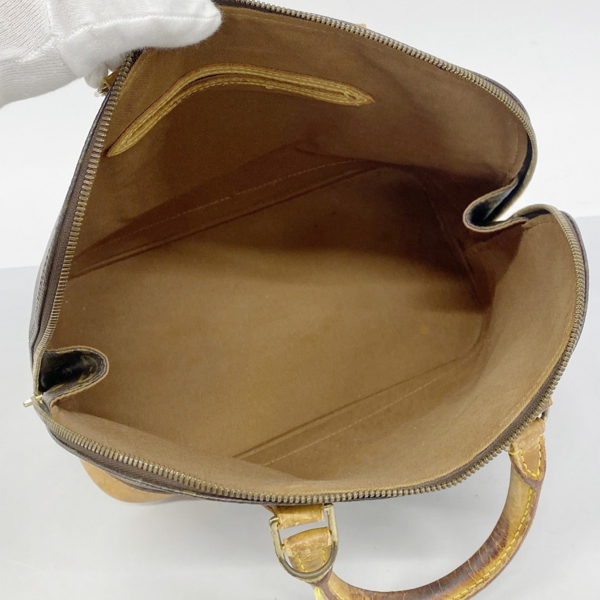 Louis Vuitton Brown Handbag (Pre-Owned)