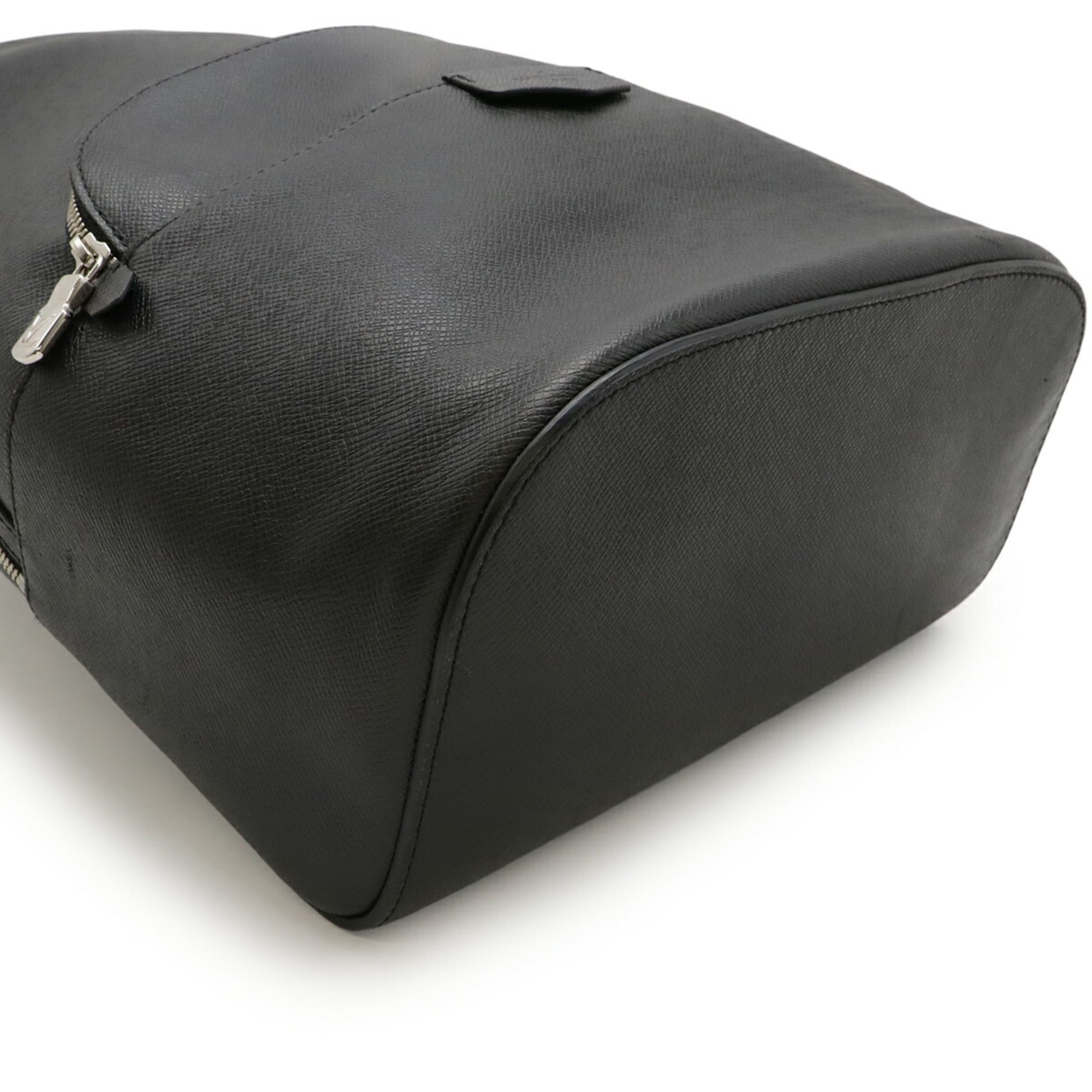 Louis Vuitton Taiga Ardoise Taiga Leather Backpack (Pre-Owned)