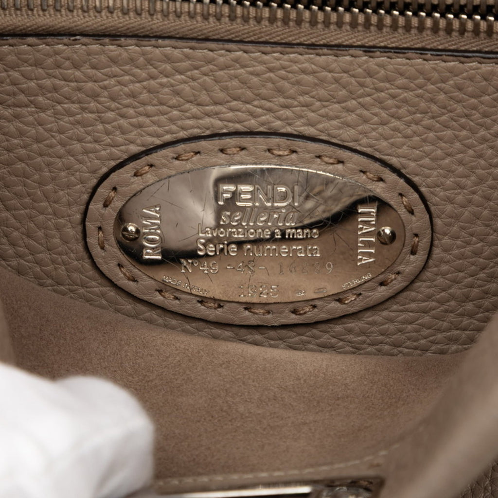 Fendi Grayish Leather Handbag (Pre-Owned)