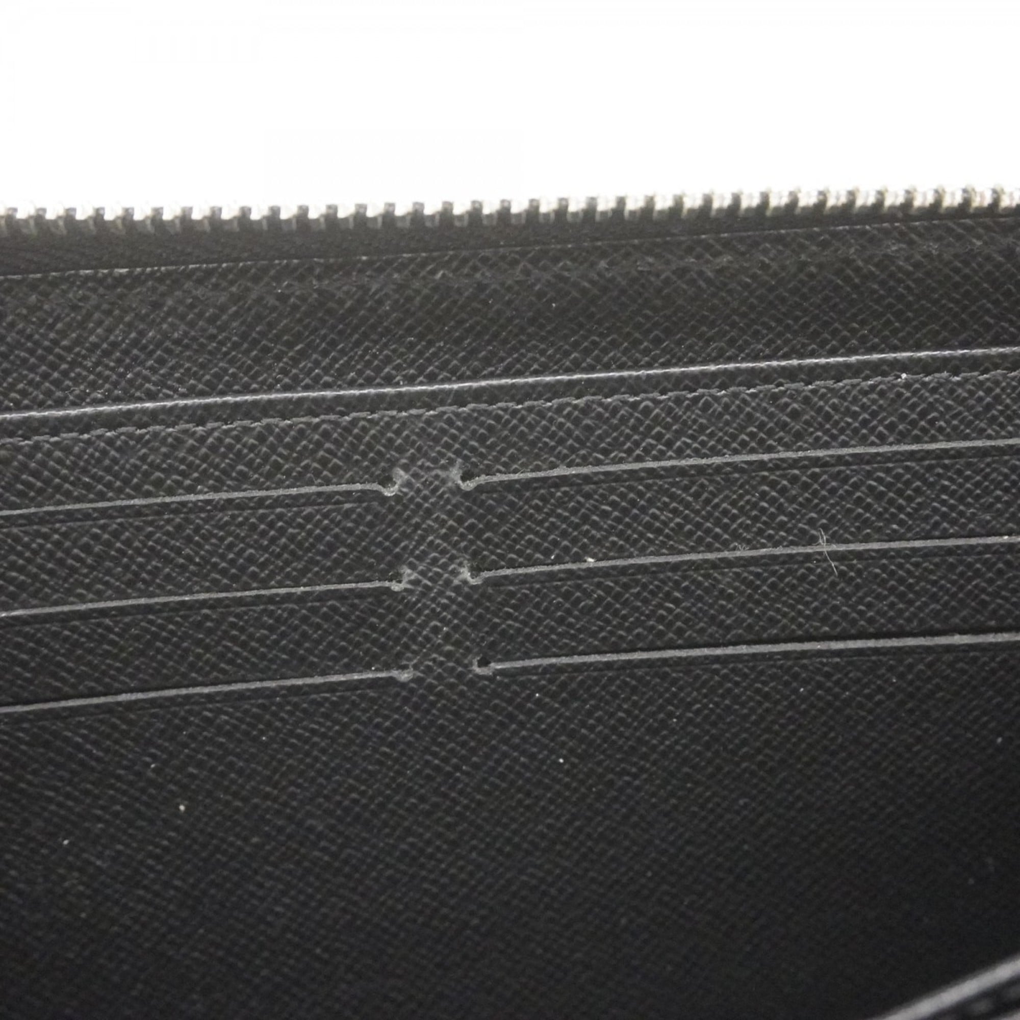 Louis Vuitton Noir Long Wallet (Bi-Fold) (Pre-Owned)