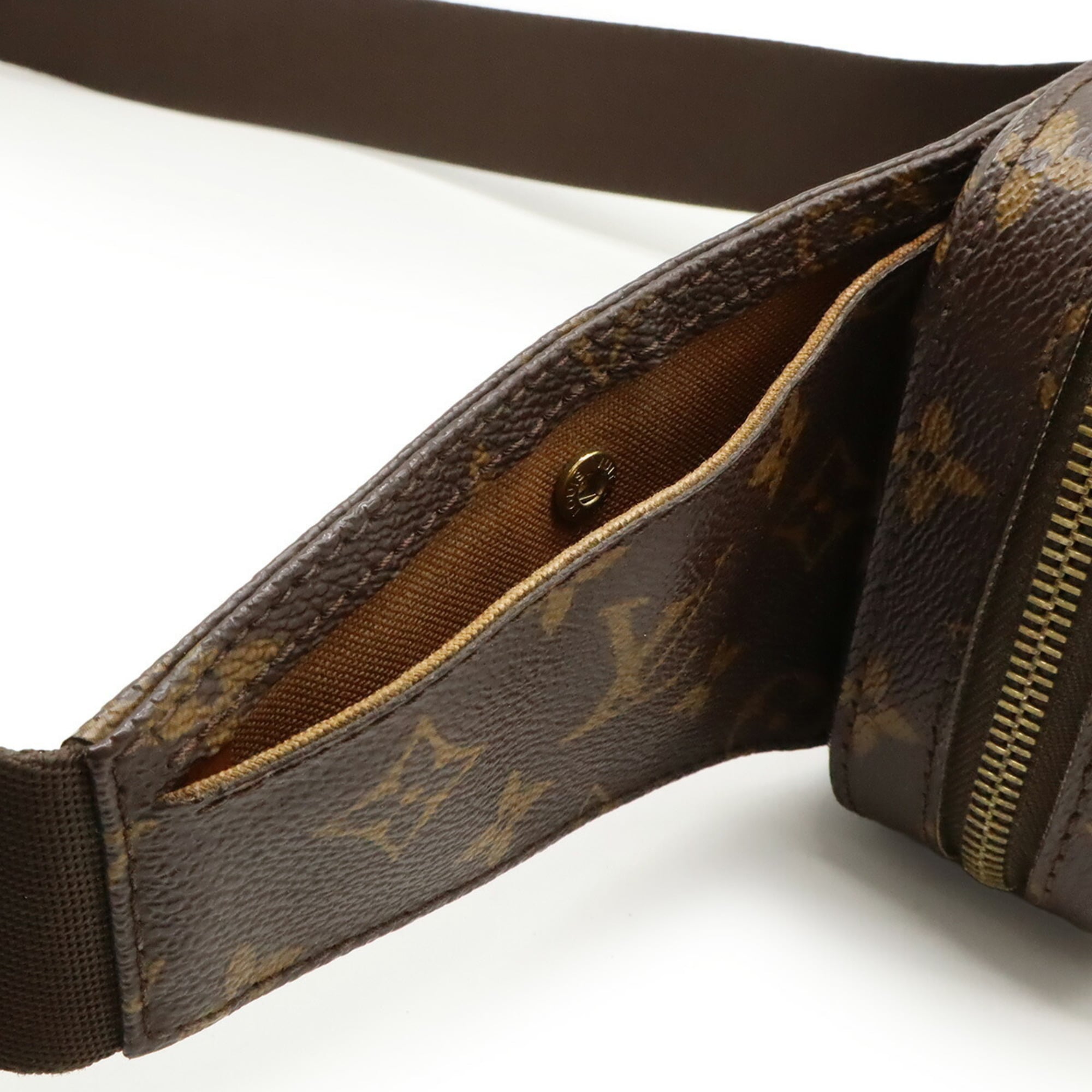 Louis Vuitton Brown Monogram Shoulder Bag Sling Bag (Pre-Owned)