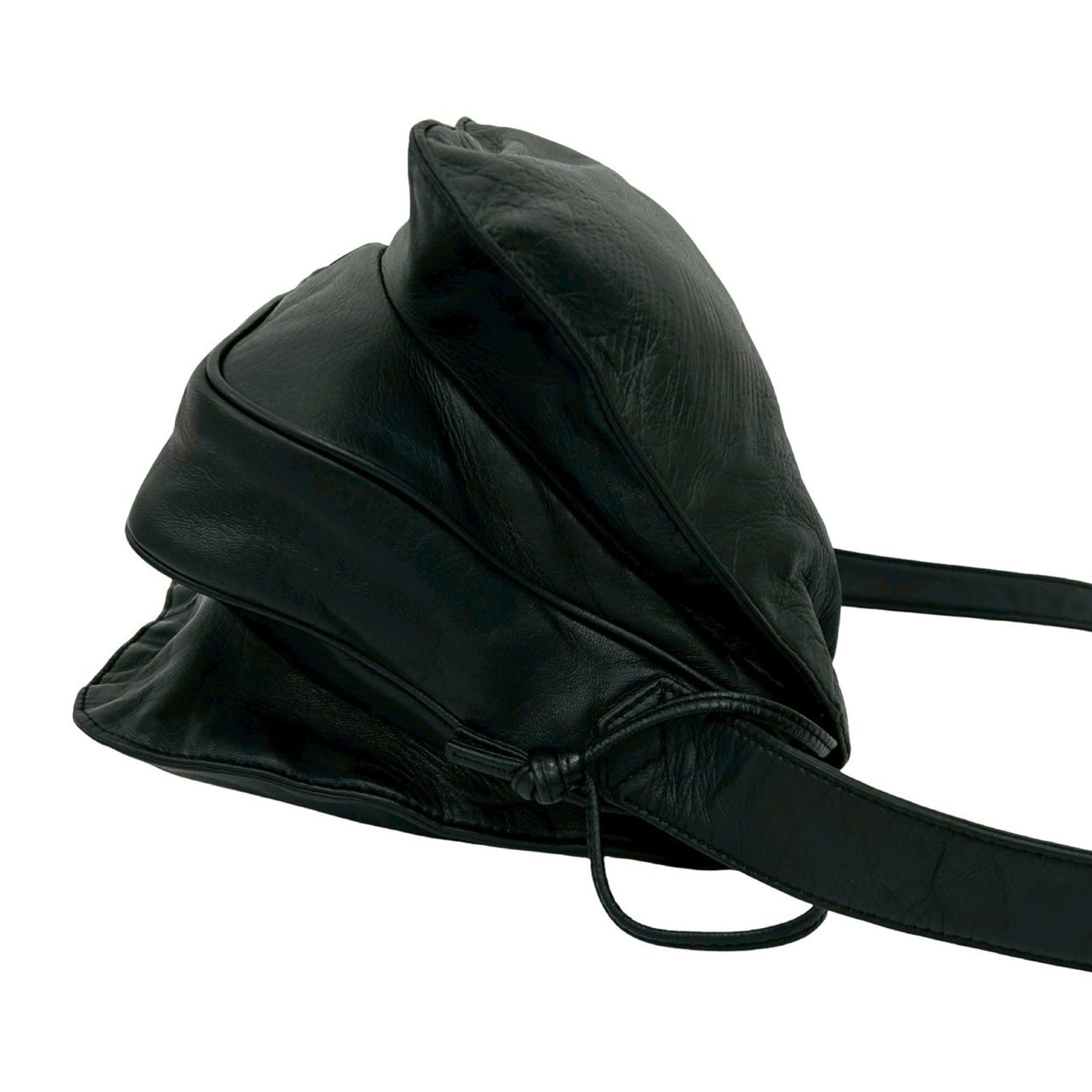 Loewe Black Leather Pochette Shoulder Bag (Pre-Owned)