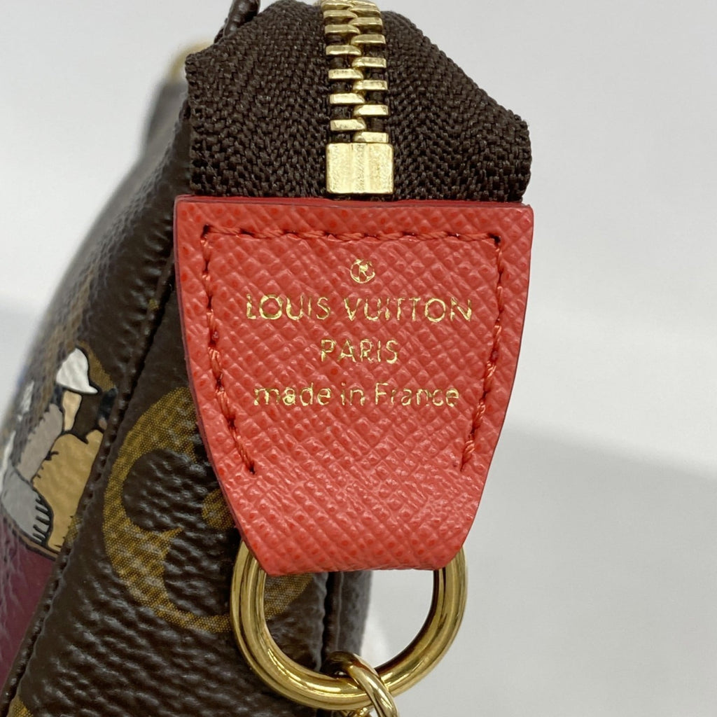 Louis Vuitton Brown Pouch (Pre-Owned)