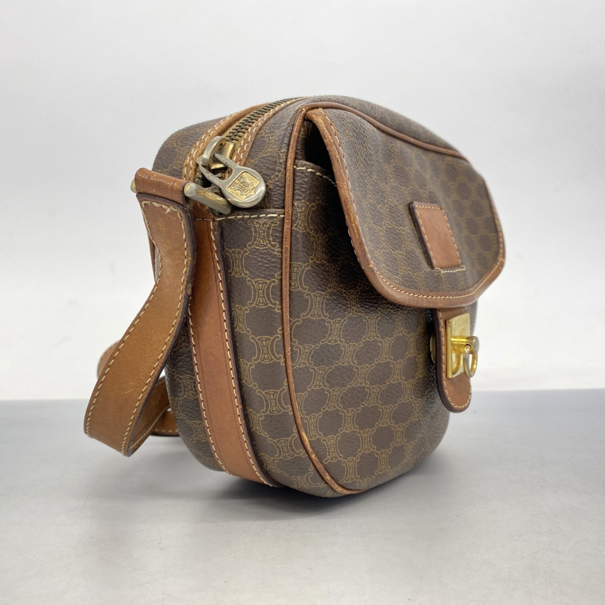 Celine Brown Pvc Shoulder Bag (Pre-Owned)